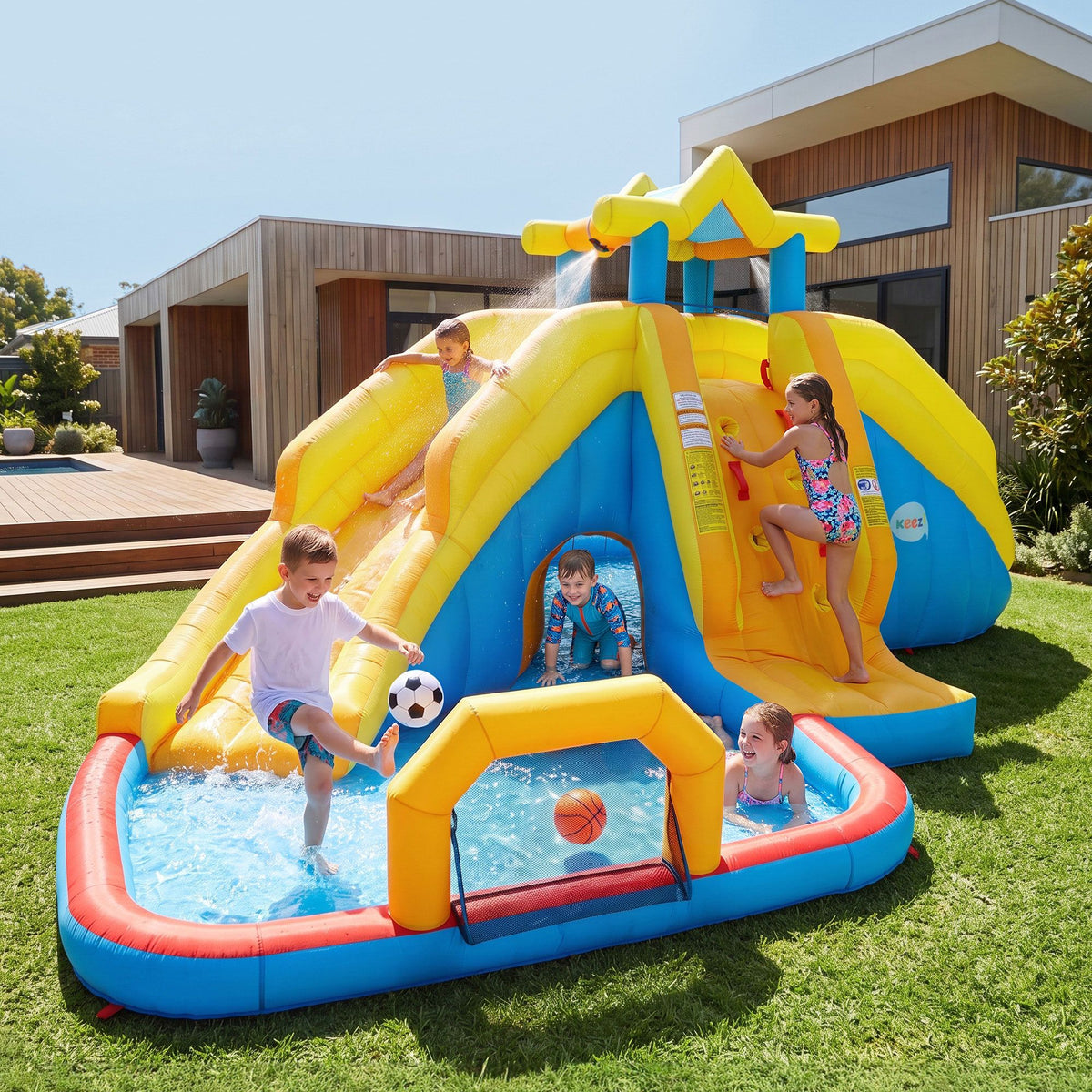 Keezi Inflatable Kids Water Slide Park 622cm x 542cm