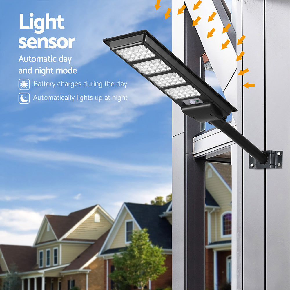 Leier 320 LED Solar Street Light Motion Sensor Remote Black