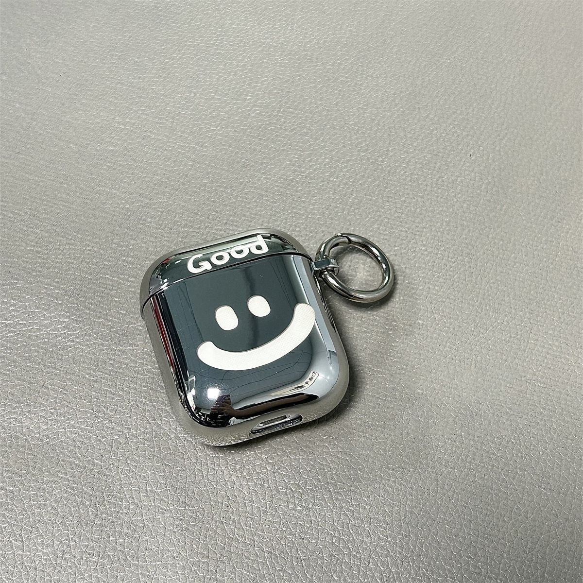 Laser Engraved Smiley with a Ring Apple AirPods 2