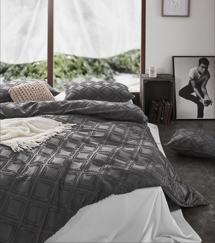 100% Premium Tufted Microfibre Quilt Cover Set - Ultra-Soft, Durable Embroidery Bedding Comforter Set - Machine Washable & Zipper Closure - Smoke - Queen