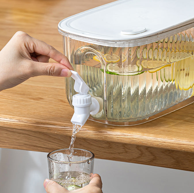 Transparent 4 Liter Refrigerator Cold Drink Dispenser, Juice & Fruit Infuser Water Pitcher, Spigot Beverage Container