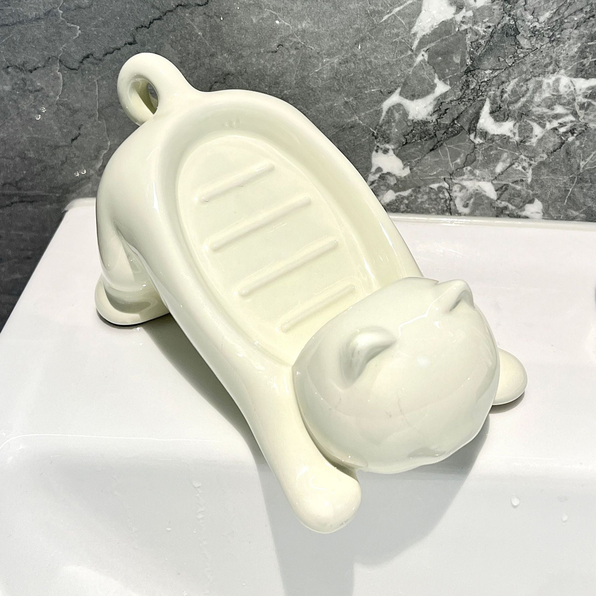 Charming Cat-Shaped Ceramic Soap Dish - Creative & Versatile Home Decor Accent Milky white
