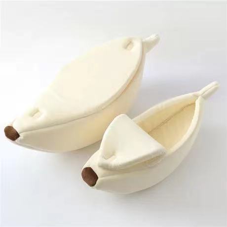 Beige Cozy Banana Peel Pet Bed - Plush & Warm Cave House for Cats & Small Dogs Medium