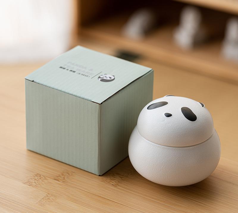 Artisanal Animal-Shaped Ceramic Tea Storage Jar with Gift Box - 140ml Capacity, Textured Finish white