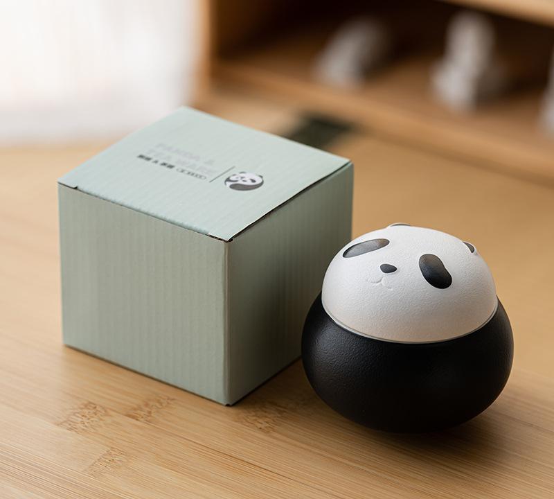 Artisanal Animal-Shaped Ceramic Tea Storage Jar with Gift Box - 140ml Capacity, Textured Finish black
