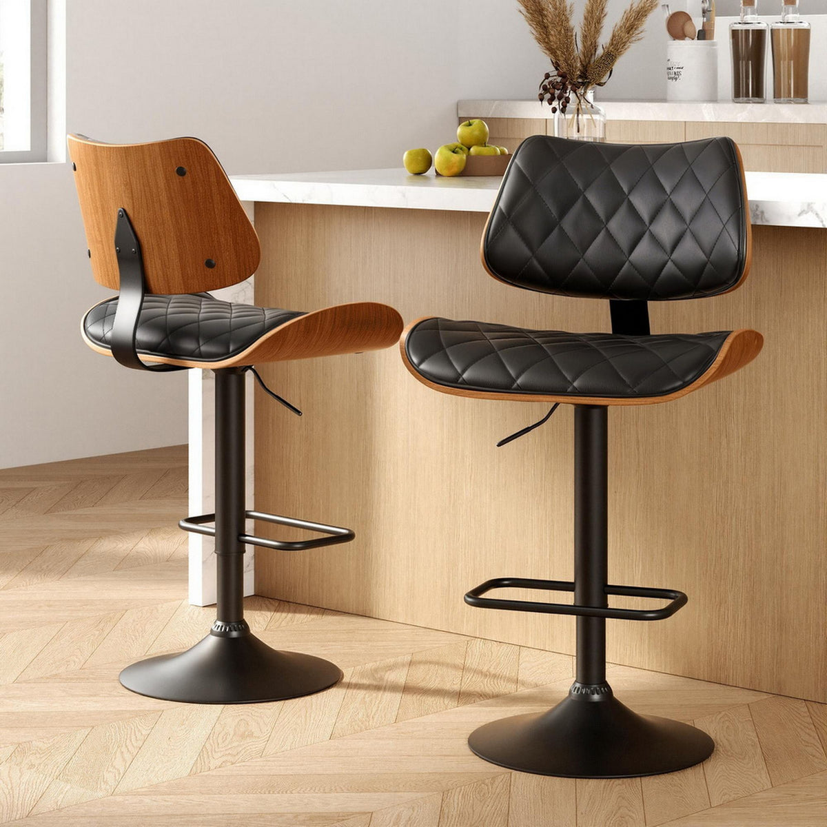 Quilla 2x Gas Lift Bar Stools Bentwood Leather Black