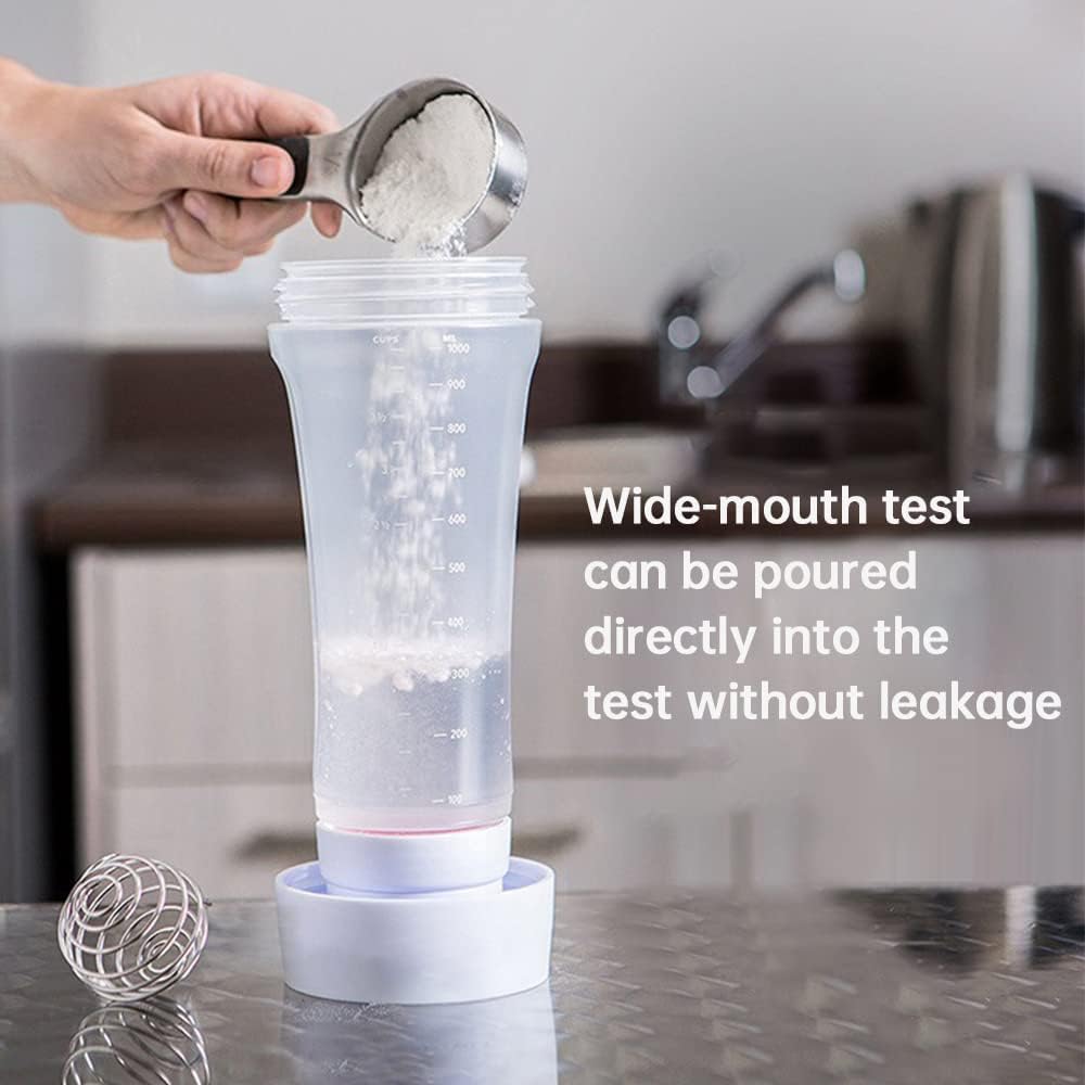 Squeeze bottle for batter - pancakes and waffles - with mixing ball