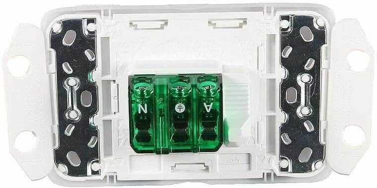 15 A 250 V Horizontal Single Switch Socket