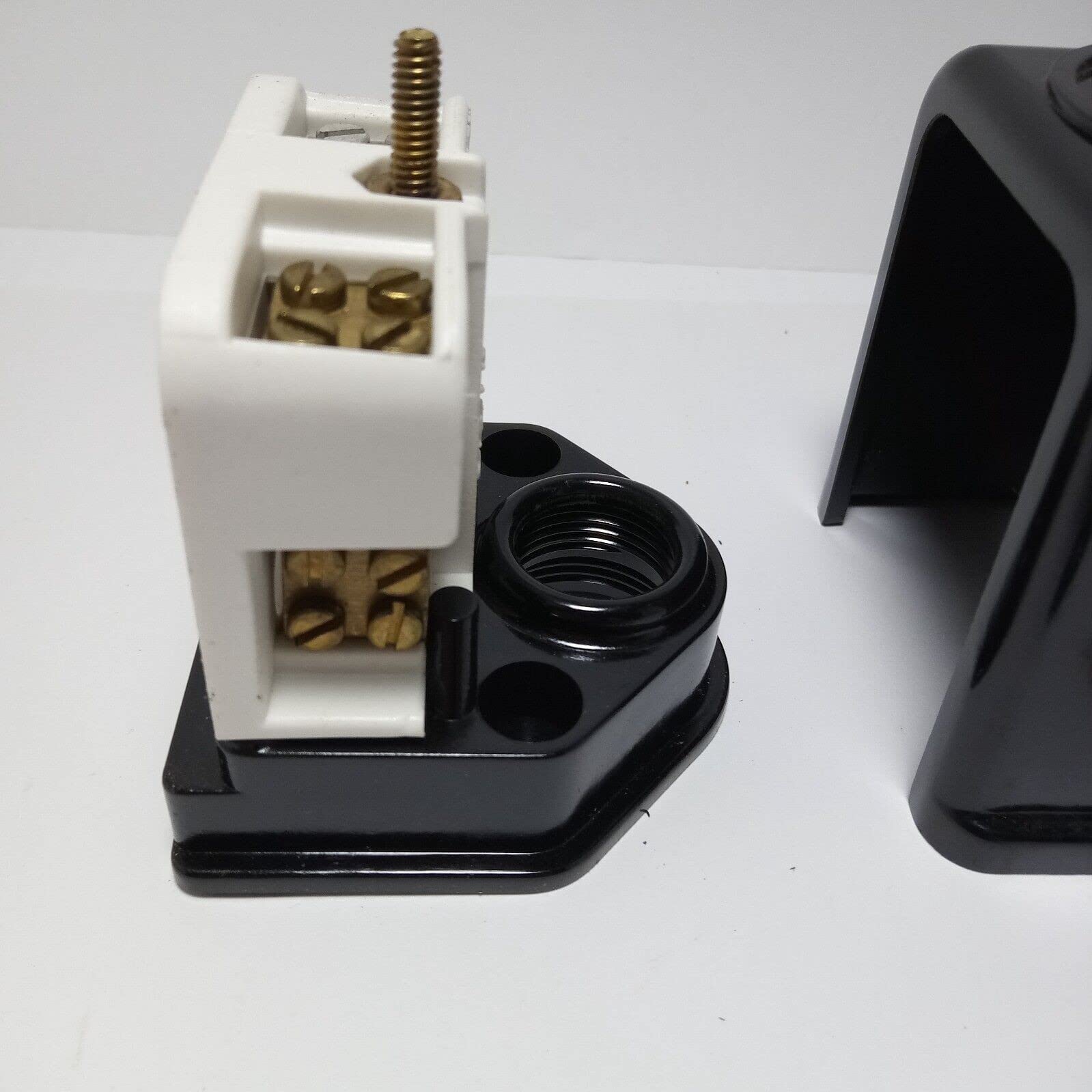 Schneider Electric 4 Terminal Dual Screwed Entry Mains Connection Box