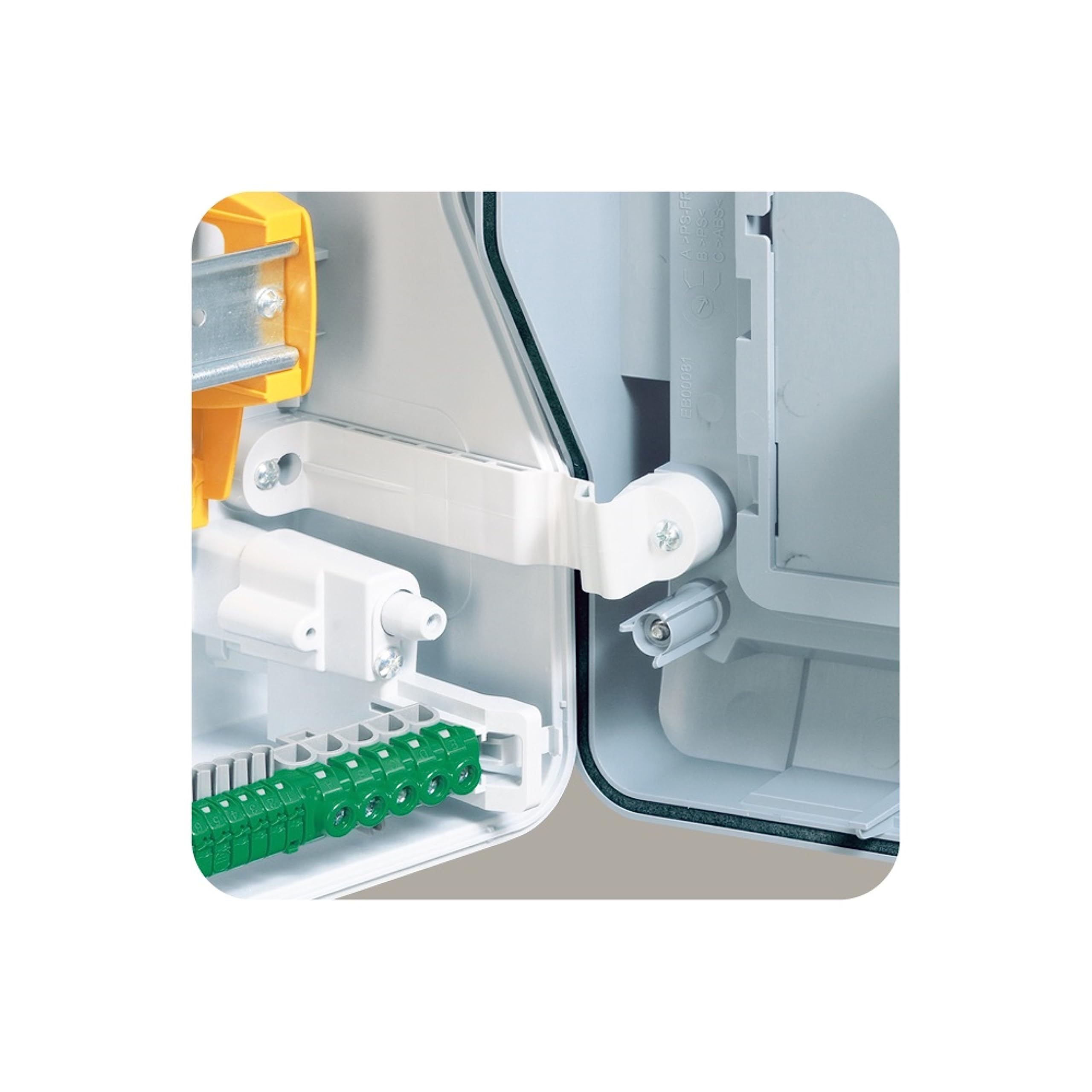 Legrand, Plexo 601932 Wet Room Distributor, Fuse Box, Surface-Mounted, IP65 - IK09, 1 Row, 2+1 Modules, Indoor and Outdoor Use, Retrofittable, Protection Class II, -20 to +70 °C, 174 x 93 x 109 mm