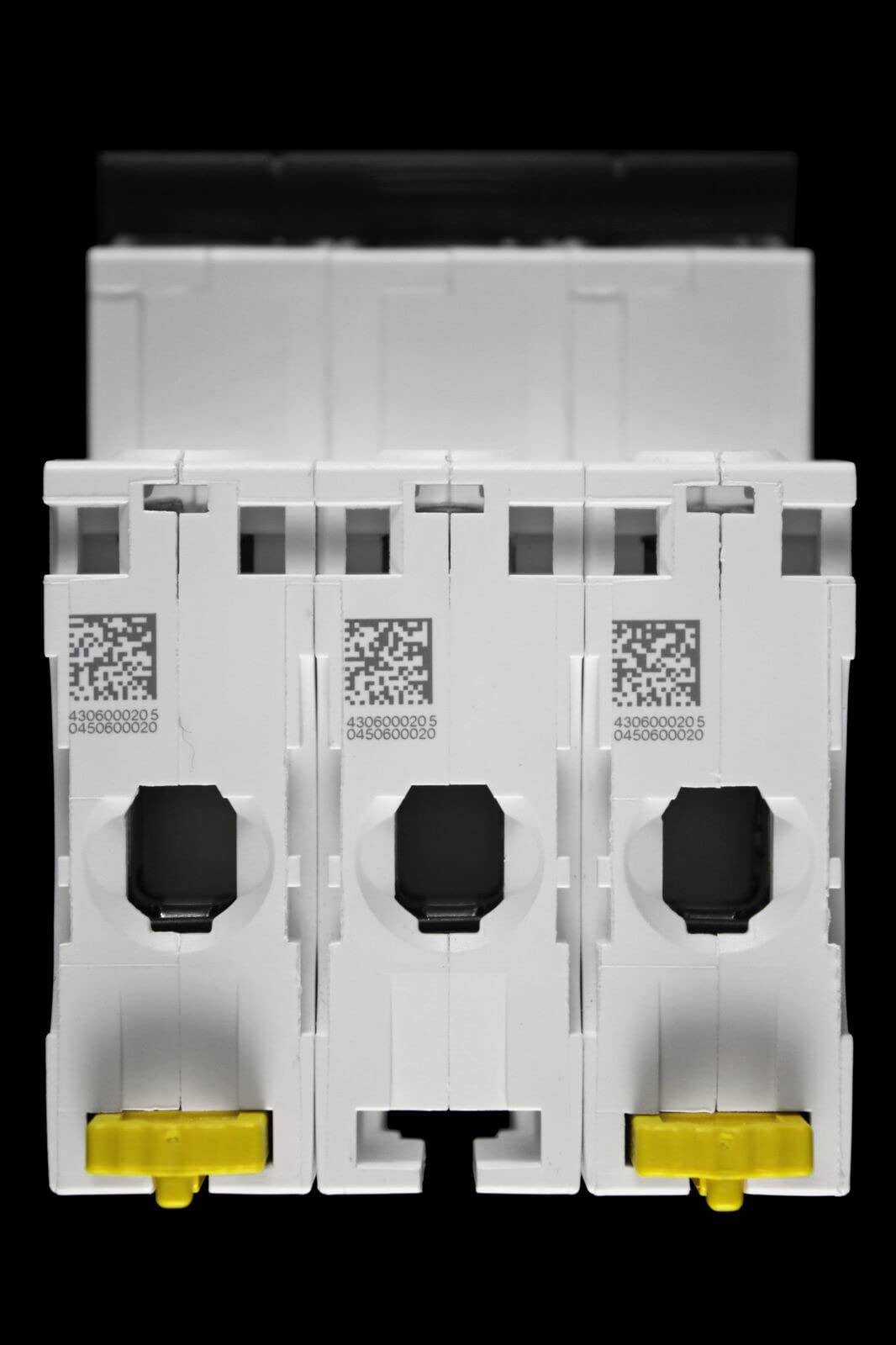 Schneider Electric Acti9 iC60H 3P 32A C Miniature Circuit Breaker