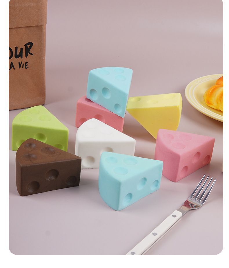 7.5cm Blue Triangle Cheese Squishy Toy