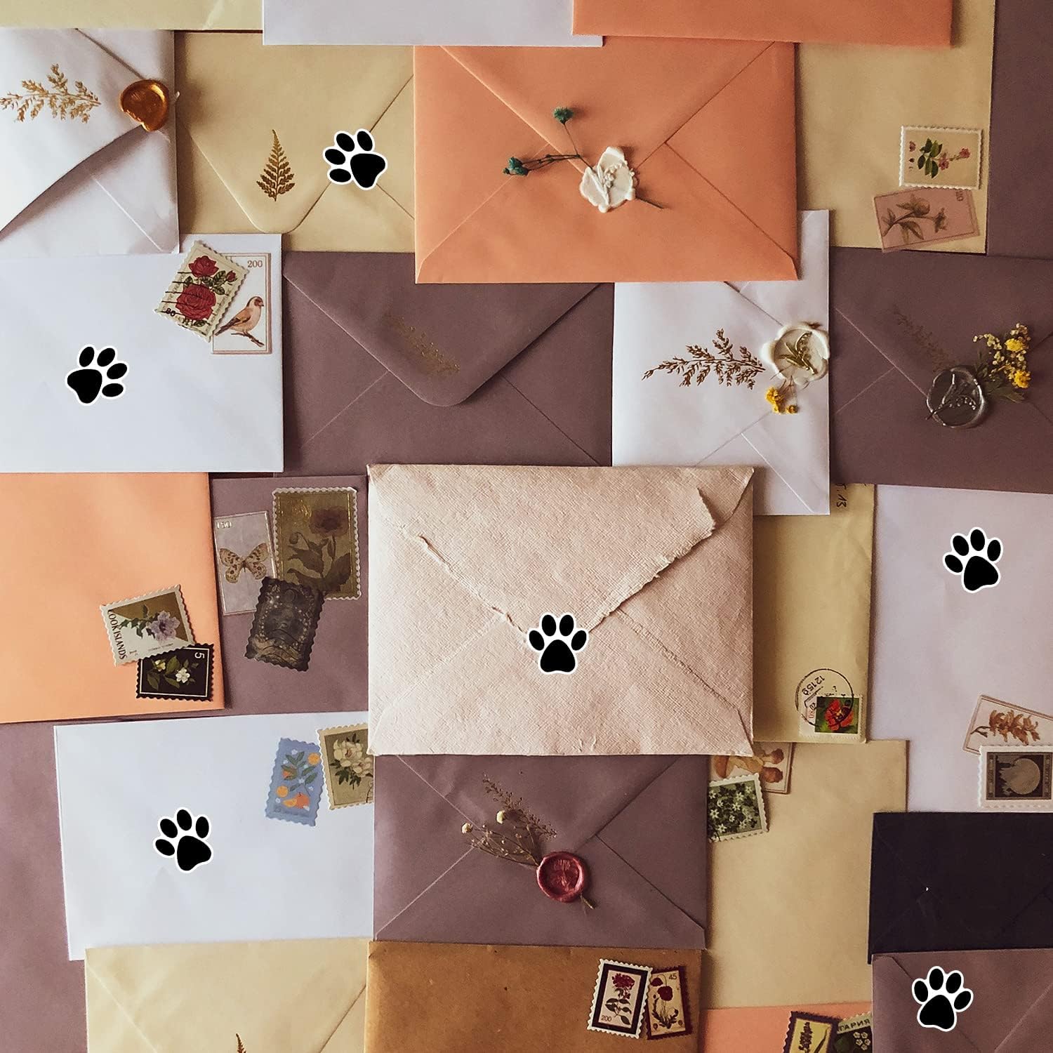 STARLIBOO Paw Print Stickers, 1.5 inch Dog Paw Stickers, 600pcs Puppy Paws Sticker, Clues Paws Print Sticker Perforation Line/Black