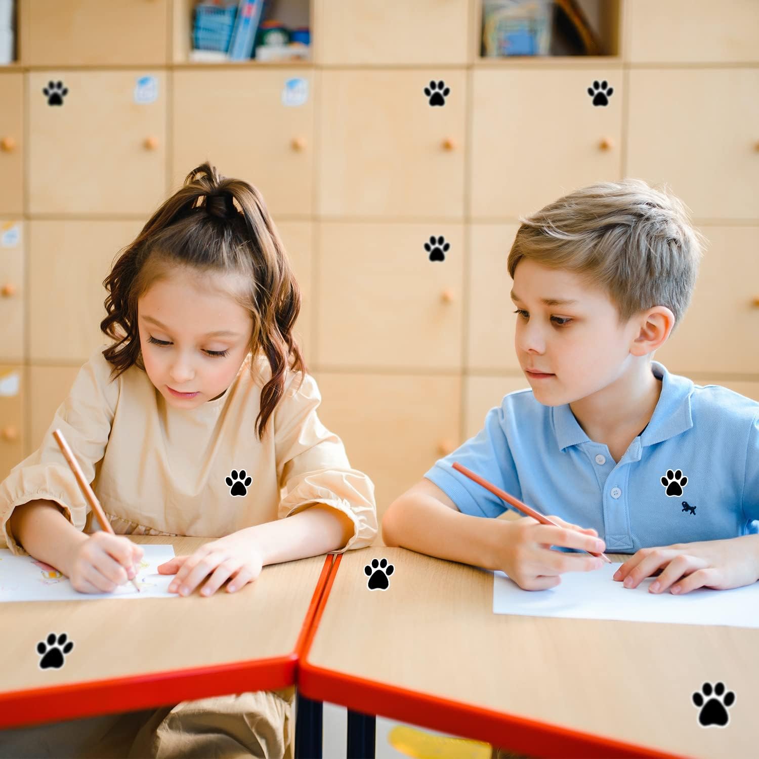 STARLIBOO Paw Print Stickers, 1.5 inch Dog Paw Stickers, 600pcs Puppy Paws Sticker, Clues Paws Print Sticker Perforation Line/Black