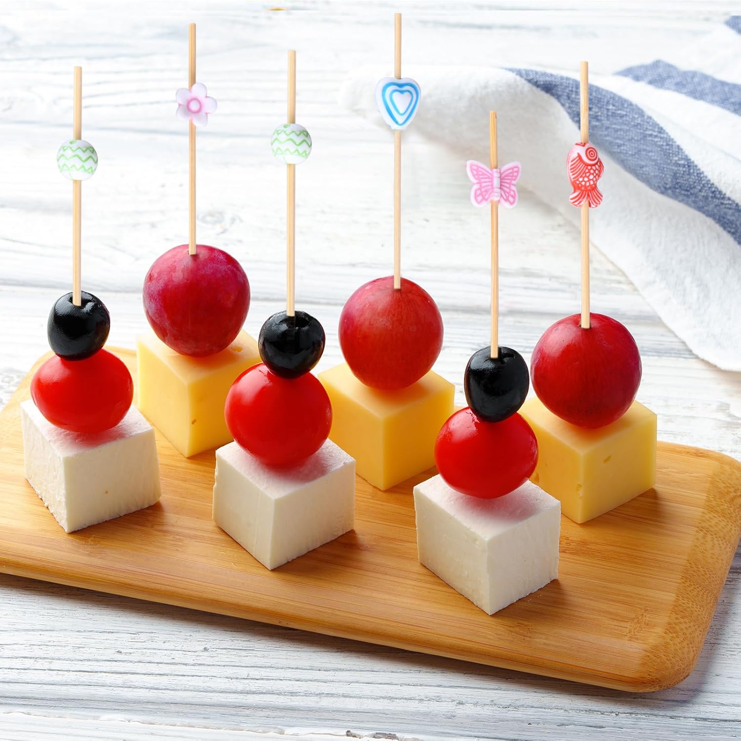 100 Pcs Fancy Toothpicks for Appetizers, 4.7 Inch Cocktail Picks for Party Decoration, Bamboo Appetizer Skewers for Charcuterie Sandwich Burgers Fruit Drinks Party Butterfly