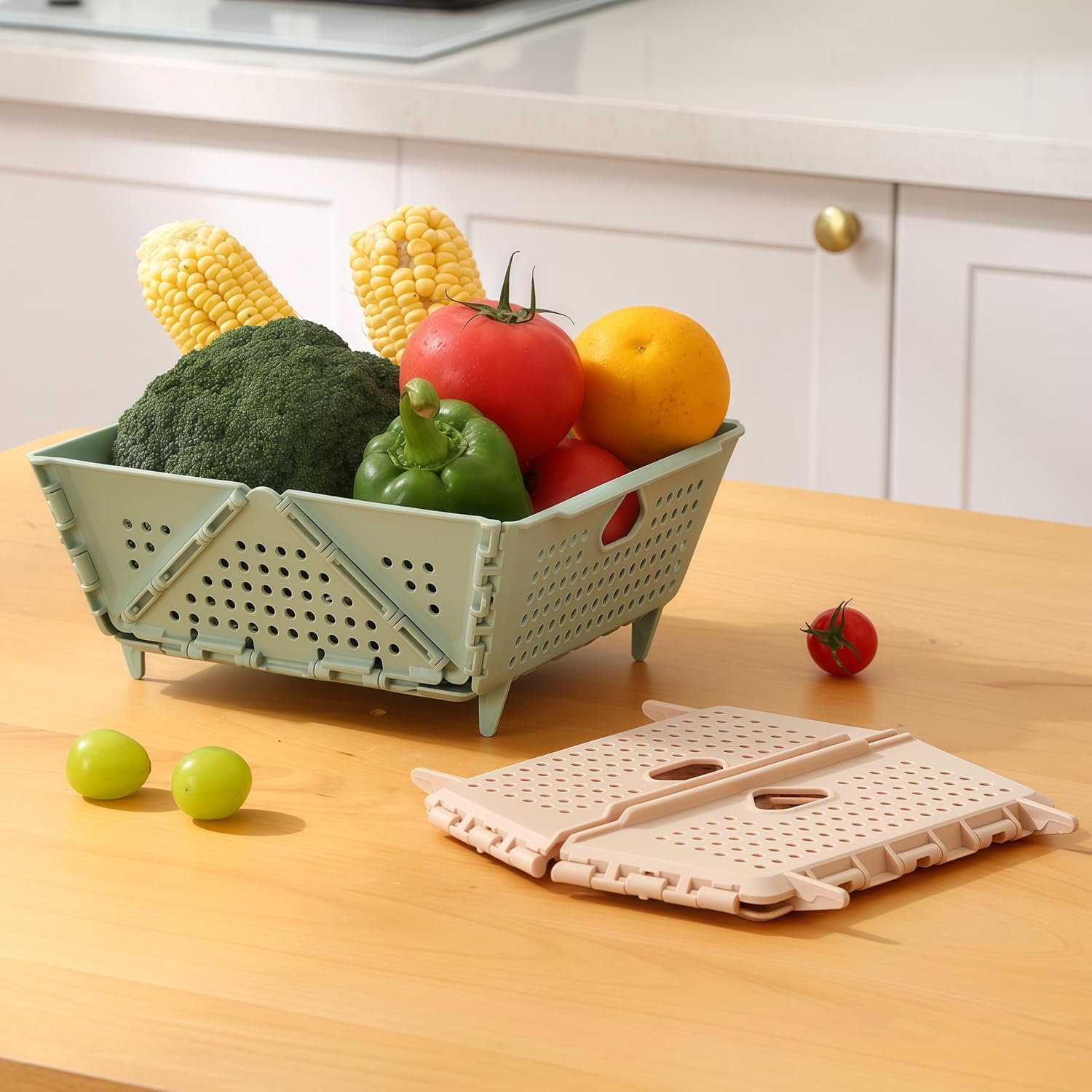 Plastic Colander Basket, Multi-Purpose Drainage & Storage Bin for Kitchen, Candy, Cookies, Holiday Snacks and Gift Items, Ventilated Organizer Tray for Home & Christmas Decorations Storage