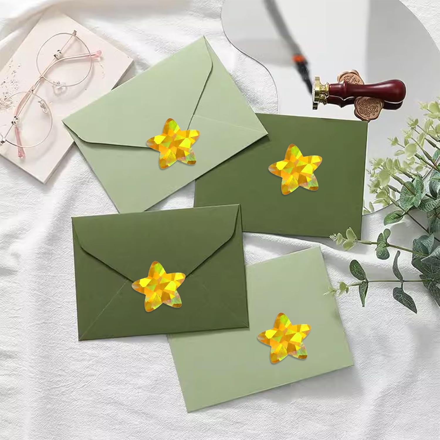 Holographic Gold Star Stickers for Kids Reward - 500Pcs 1.5Inch Shiny Self-Adhesive Metallic Glitter Foil Stickers for DIY, Homework, School, Classroom, Teacher Supply