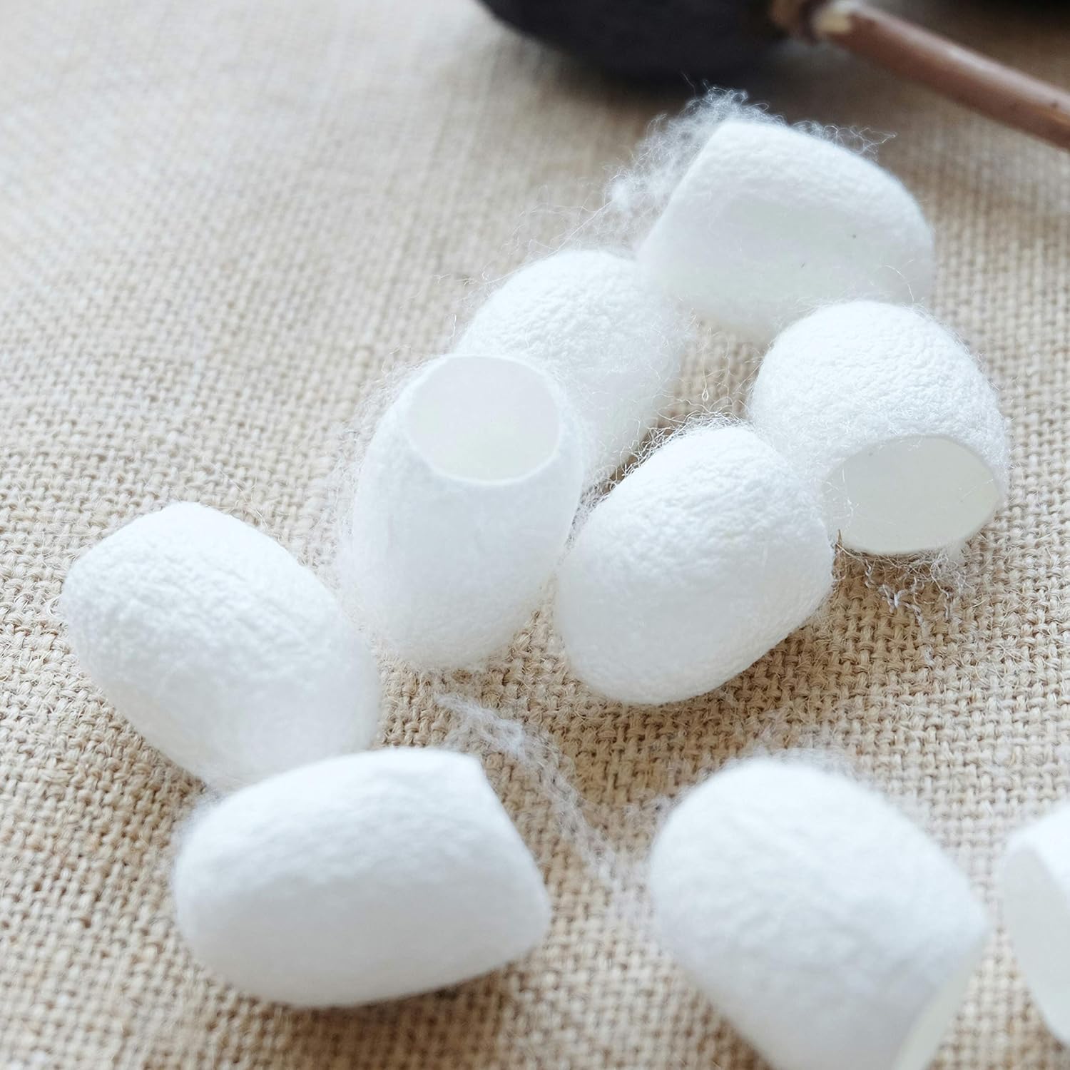 Petluno 100pcs Fresh Natural Silk Ball Cocoons Facial Cleanser Balls Healthy Skin Care Scrub Face Massage