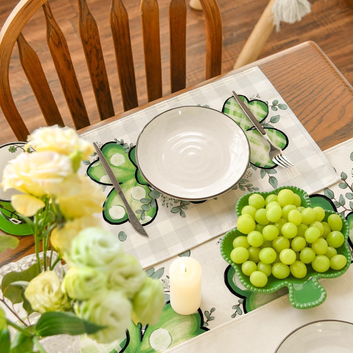Bufflao Plaid Shamrock St. Patrick's Day Placemats Set of 4, 12x18 Inch Seasonal Spring Table Mats for Party Kitchen Dining Decoration