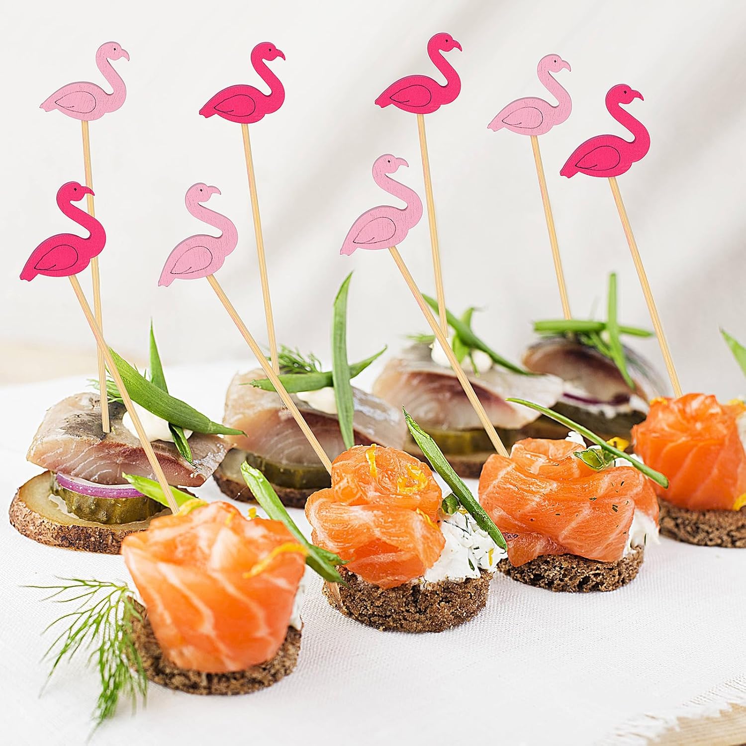 100 Pack Flamingo Toothpicks for Appetizers, 4.7 Inch Natural Bamboo Cocktail Picks for Cake Dessert Food Fruit Party Decorations