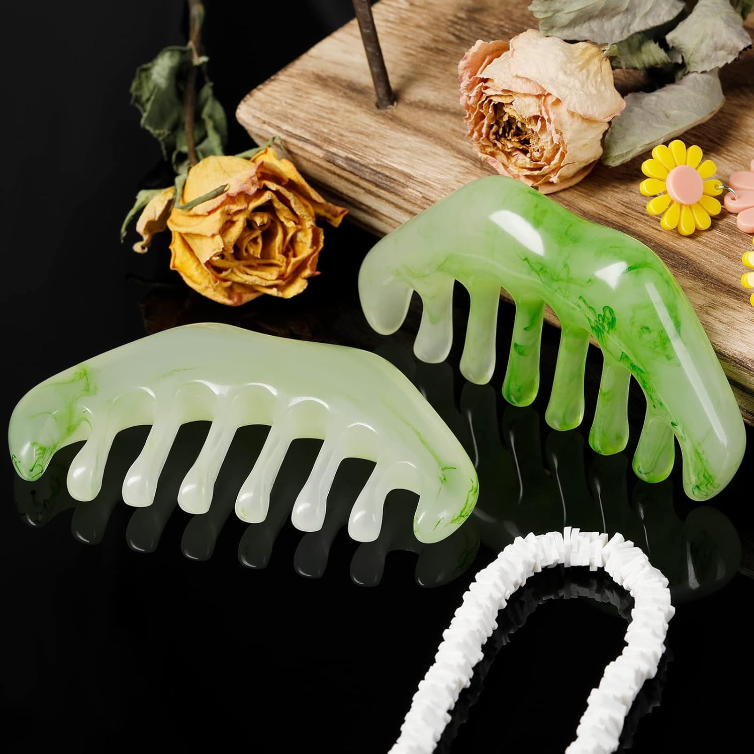 2 Pcs Jade Combs Esthetician Supplies Massage Stone Hair Gua Sha Scraping Scalp Comb Facial Massage Tool Handheld Head Tools Head Caring Therapy Valentines for Women Elegant Style