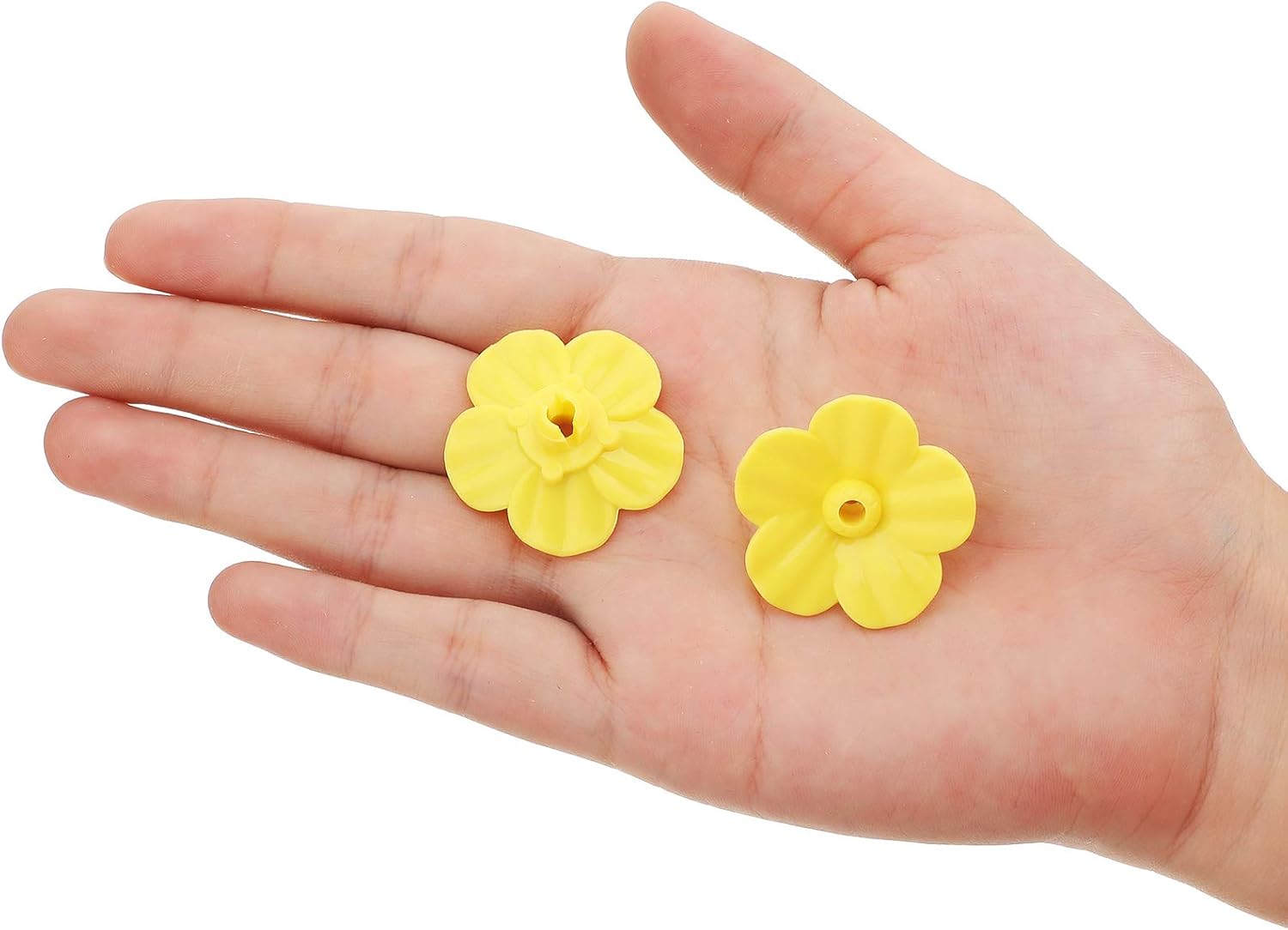 16 Pieces Hummingbird Feeders Replacement Flowers, Feeding Ports Pet Bird Feeder Replacement Parts Bee Guards for Outdoors Hanging Hummingbird Feeder, Fit in 7 mm/ 0.28" Holes Yellow