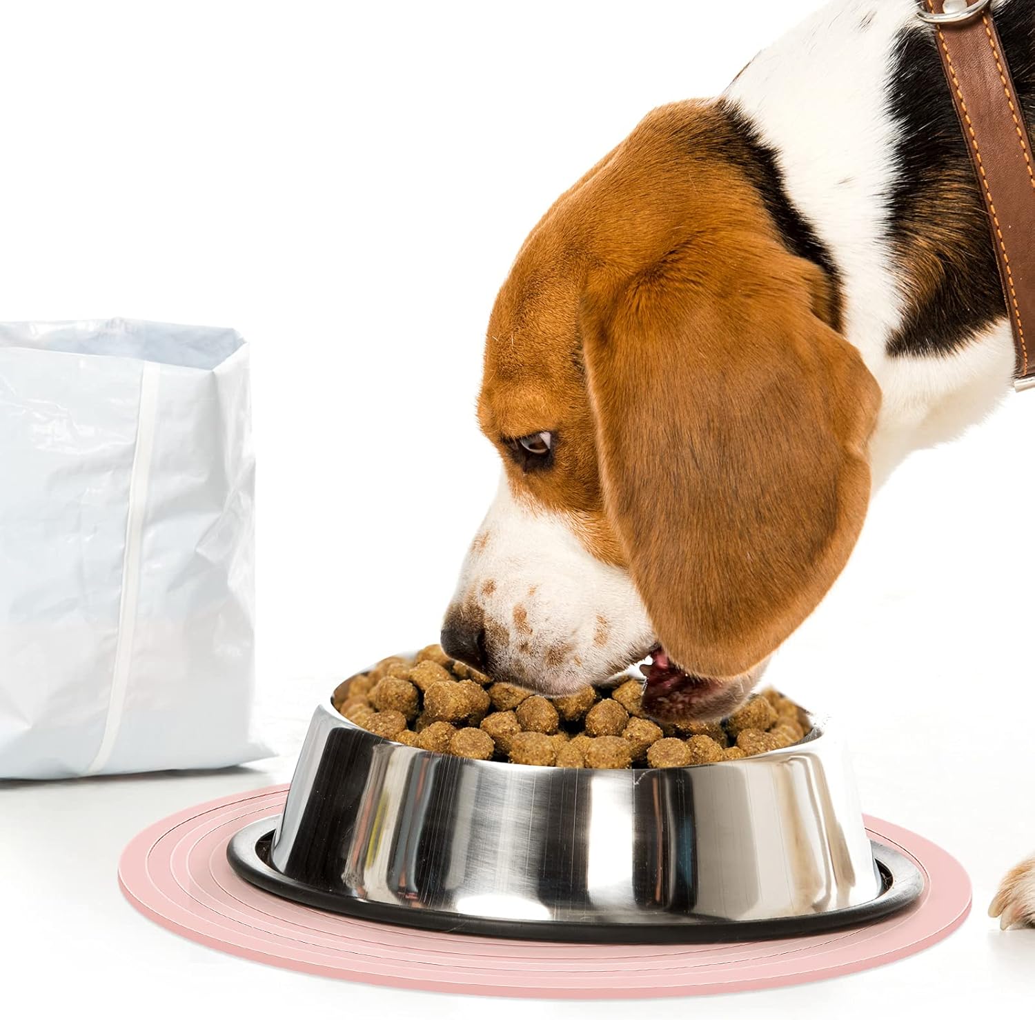 2 Pieces Silicone Pet Food Mat Pet Feeding Mat for Dog and Cat Food Bowl Placemat Preventing Food and Water Overflow Suitable for Medium and Small Pet, 9.5 x 9.5 Inch and 7.1 x 7.1 Inch Pink