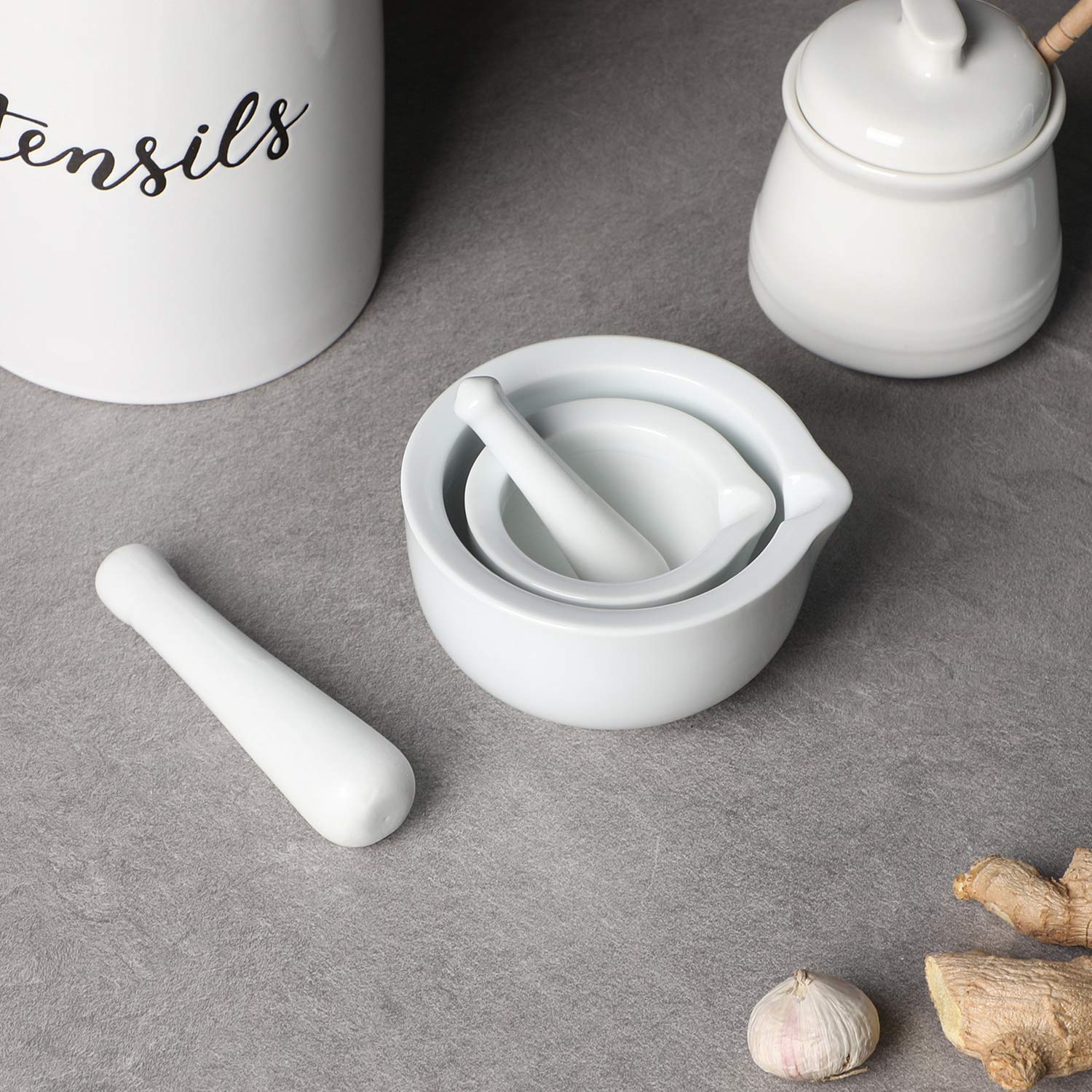 Porcelain Small Mortar and Pestle, Ceramic Herb Grinder Pill Crusher Set, 3.3 inch White