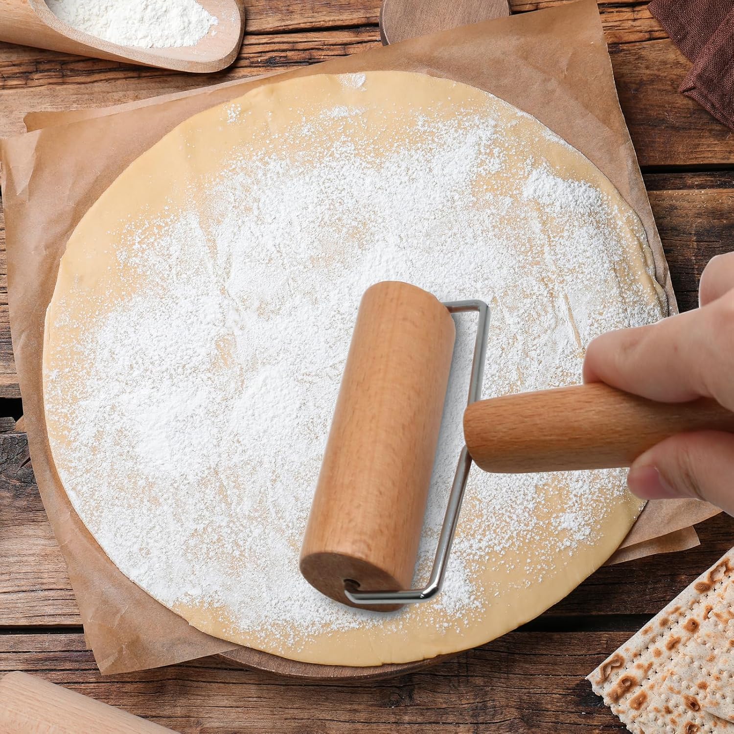 Wooden Rolling Pin, Ergonomic Non-Stick Pizza Baker Dough Pastry Roller for Kitchen Home Cooking Baking H Square Type