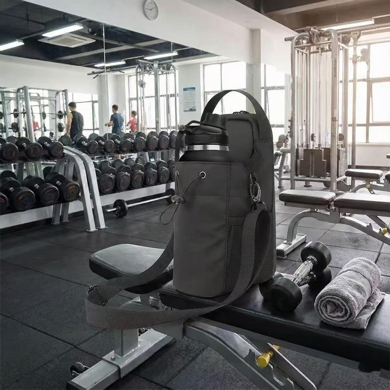 Magnetic Sports Bag - Water-resistant Fitness Tote - Portable Unisex Gym Travel Bag - Black