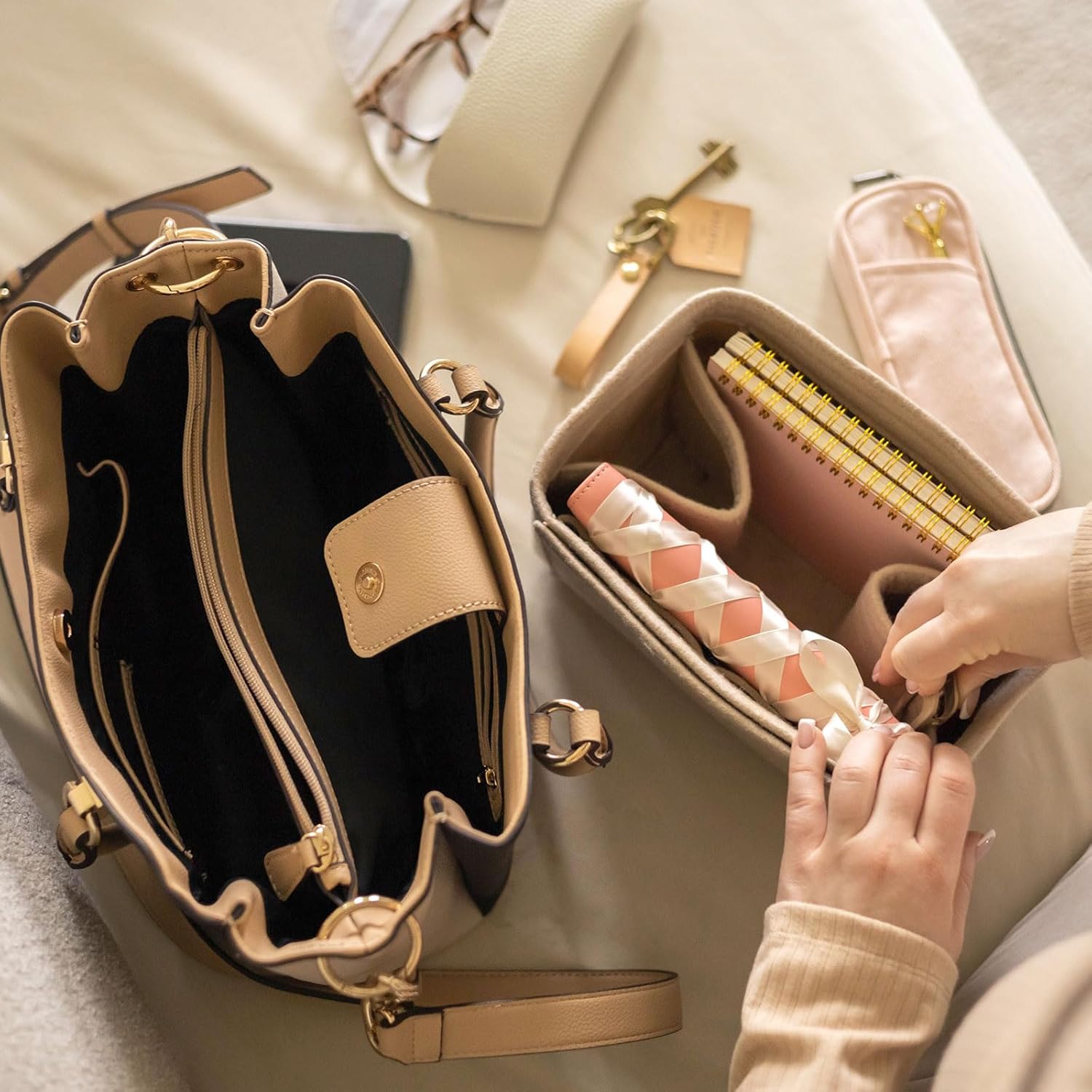 Purse Organizer Insert, Portable Felt Organizer Bags with Snap Multiple Compartments Purse Liner for Domed Satchel, Tote Bag, Handbag Shaper 7" x 4" x 6.3", Beige