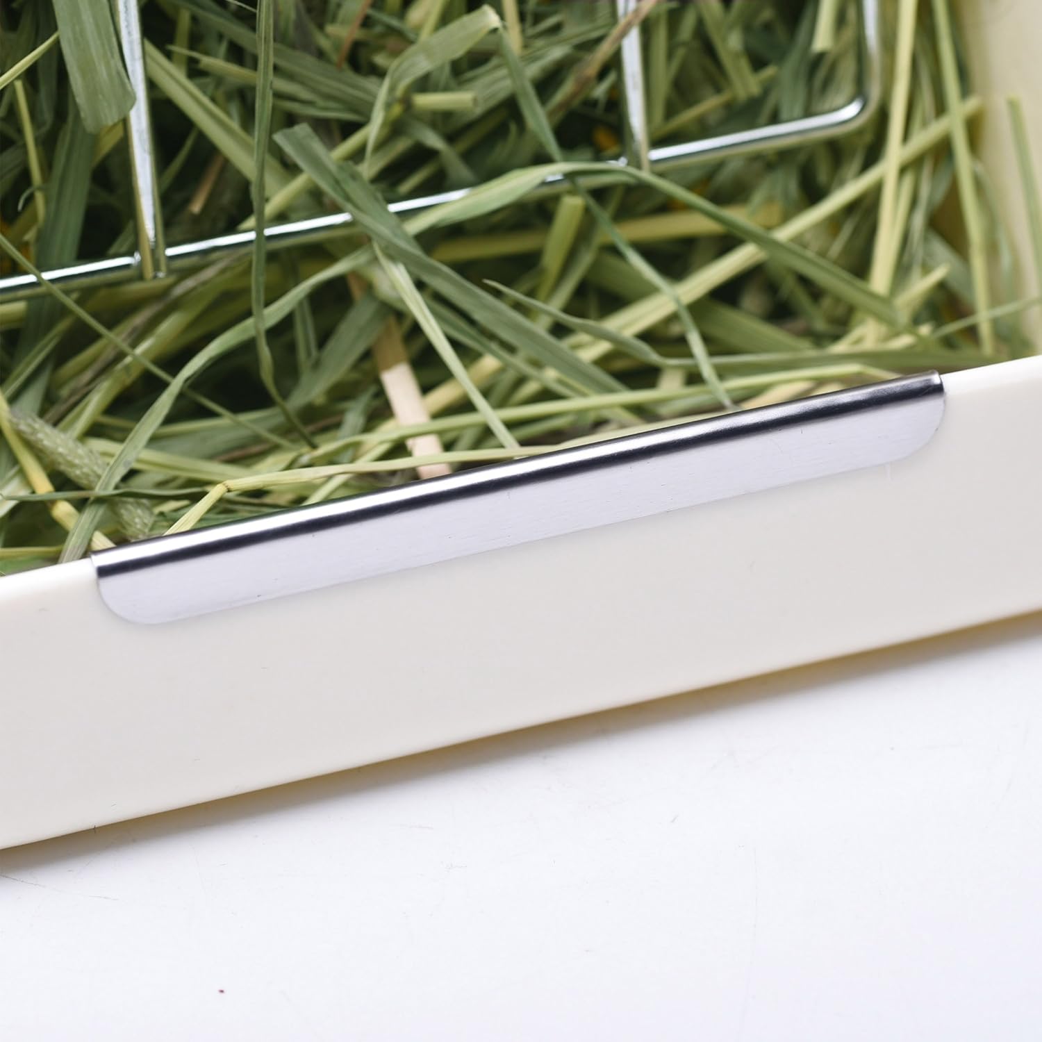Hay Feeder for Rabbits, Guinea Pigs, and Chinchillas - Minimize Waste and Mess with 5.5" x 3.5" x 7.4" Hanging Alfalfa and Timothy Hay Dispenser