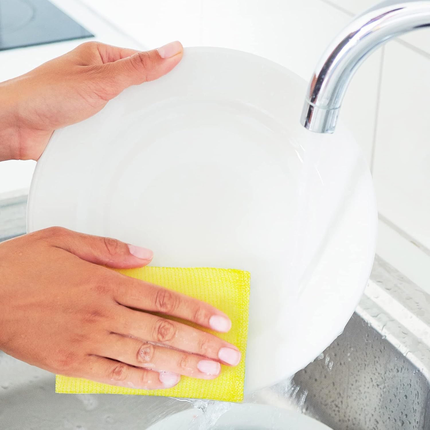 4 Multipurpose Scouring Pads, Non-Scratch Cleaning Sponge for Kitchen, Bathroom, Pots, Pans, and Dishes 4 Pack