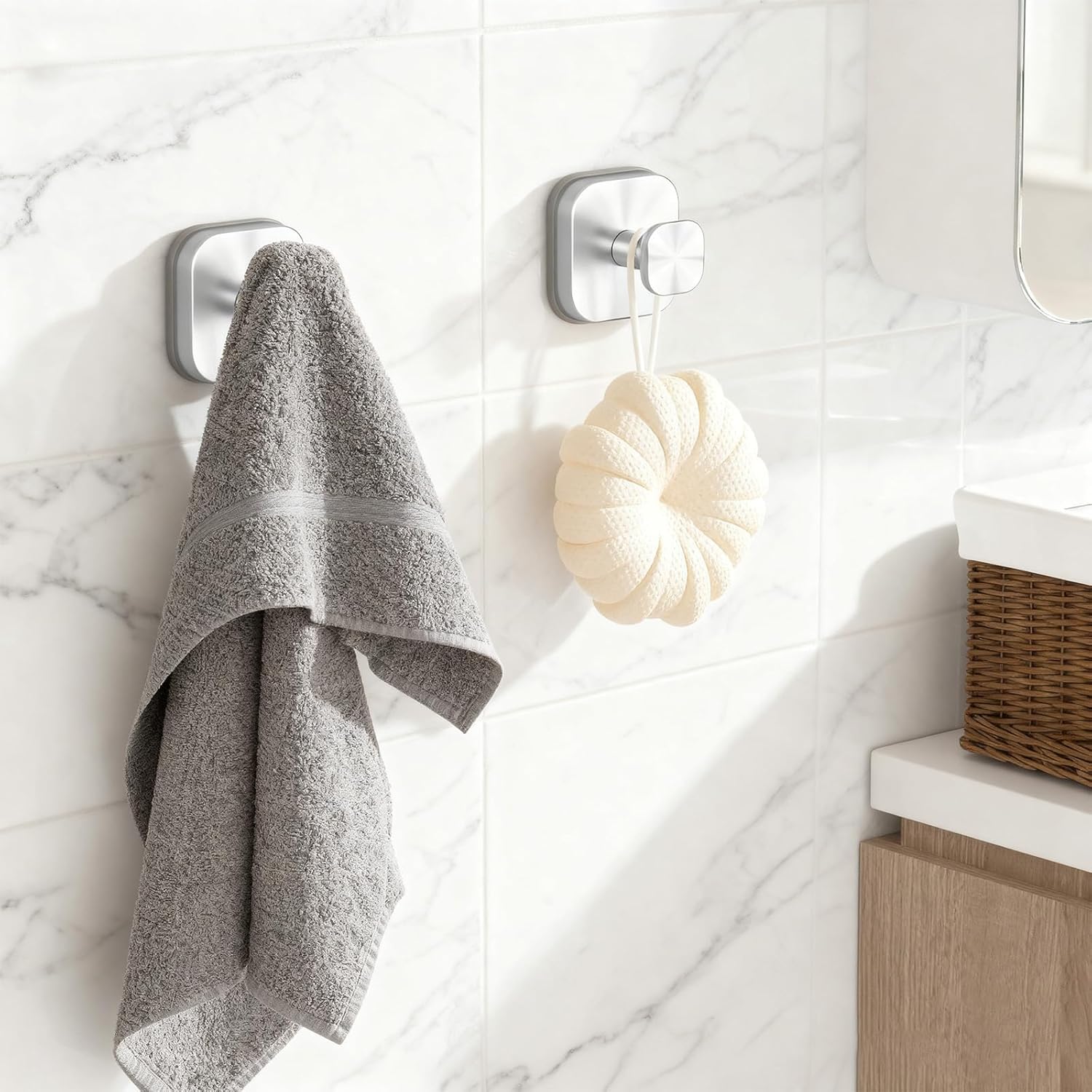 Shower Hooks for Inside Shower,Reable Suction Cup Hooks for Glass Window,Mirror,Removable Towel Hooks for Bathroom,2 Pack Silver