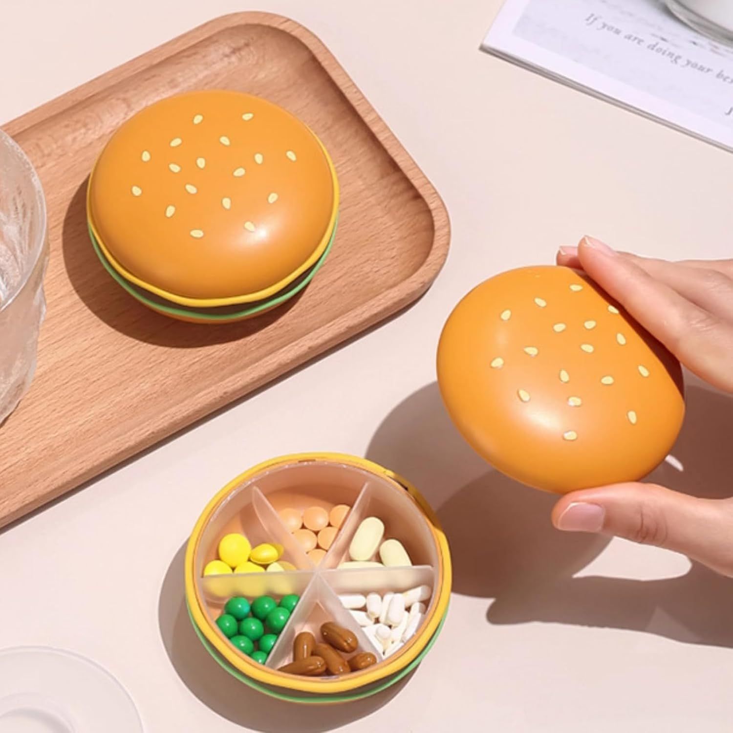 Hamburger Shaped Pill Case, Portable 6 Compartment Mini Pill Organizer with Sealable Lids for Medicine Vitamin Storage Hamburger Pill Box 6-Grid