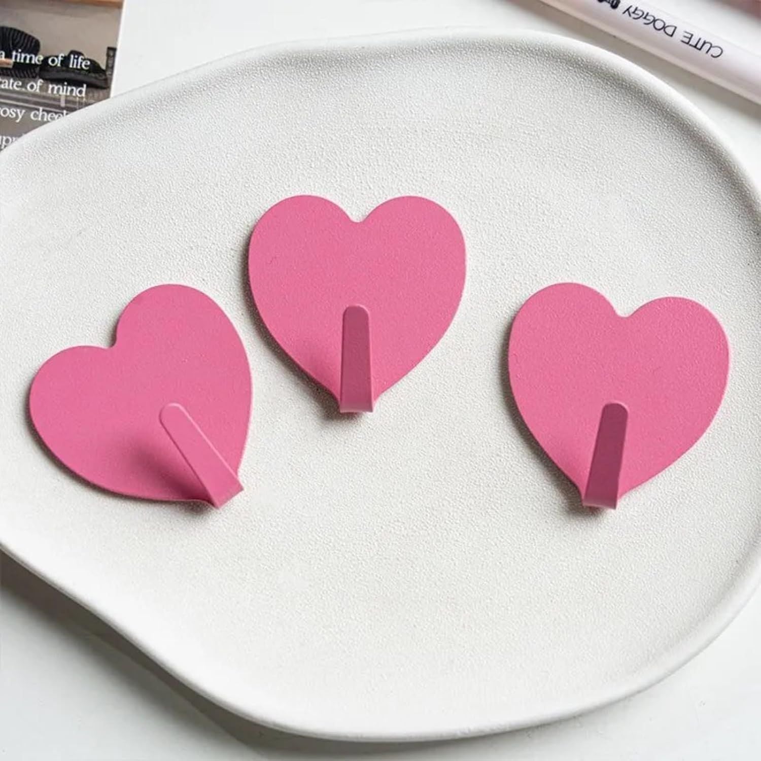 9 Pcs Heart Shaped Adhesive Wall Hooks, Cute Decorative Pink and White Self-Adhesive Hooks for Home Office Organization White Pink