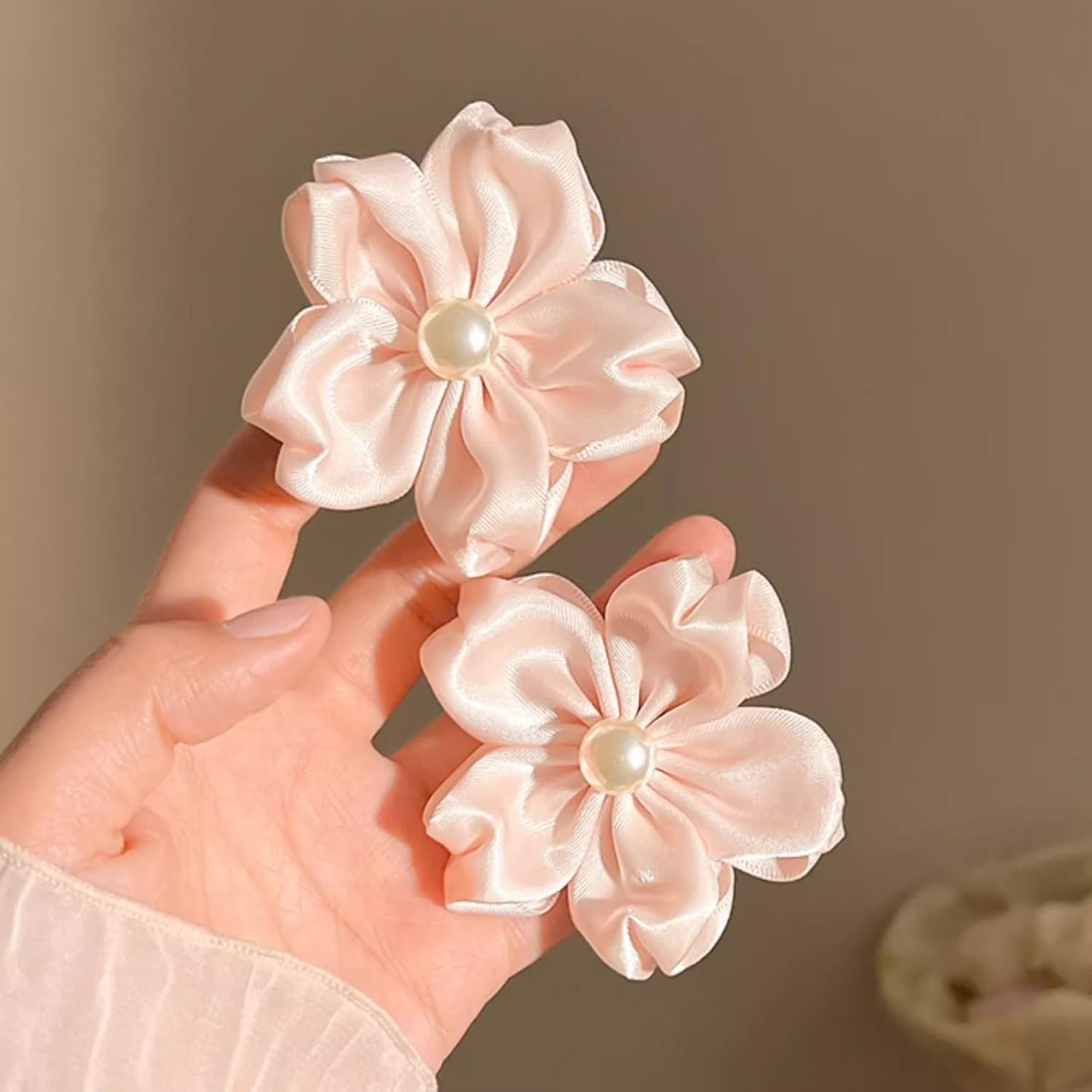 2 Pack Pink Sakura Hair Clips With Pearls for Girls Front Side Bangs, Fringe Duckbill Hair Clips Headwear Accessories Sakura