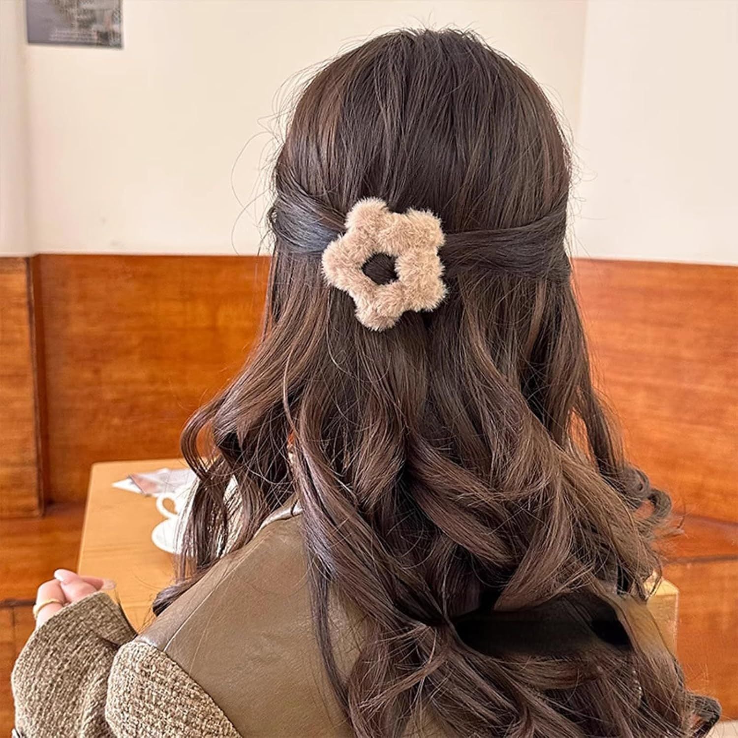 6 Pcs Plush Star Hair Clips for Women Girls, Winter Hair Accessories Fuzzy Hairpins for Bangs Side Hair Holders Mix