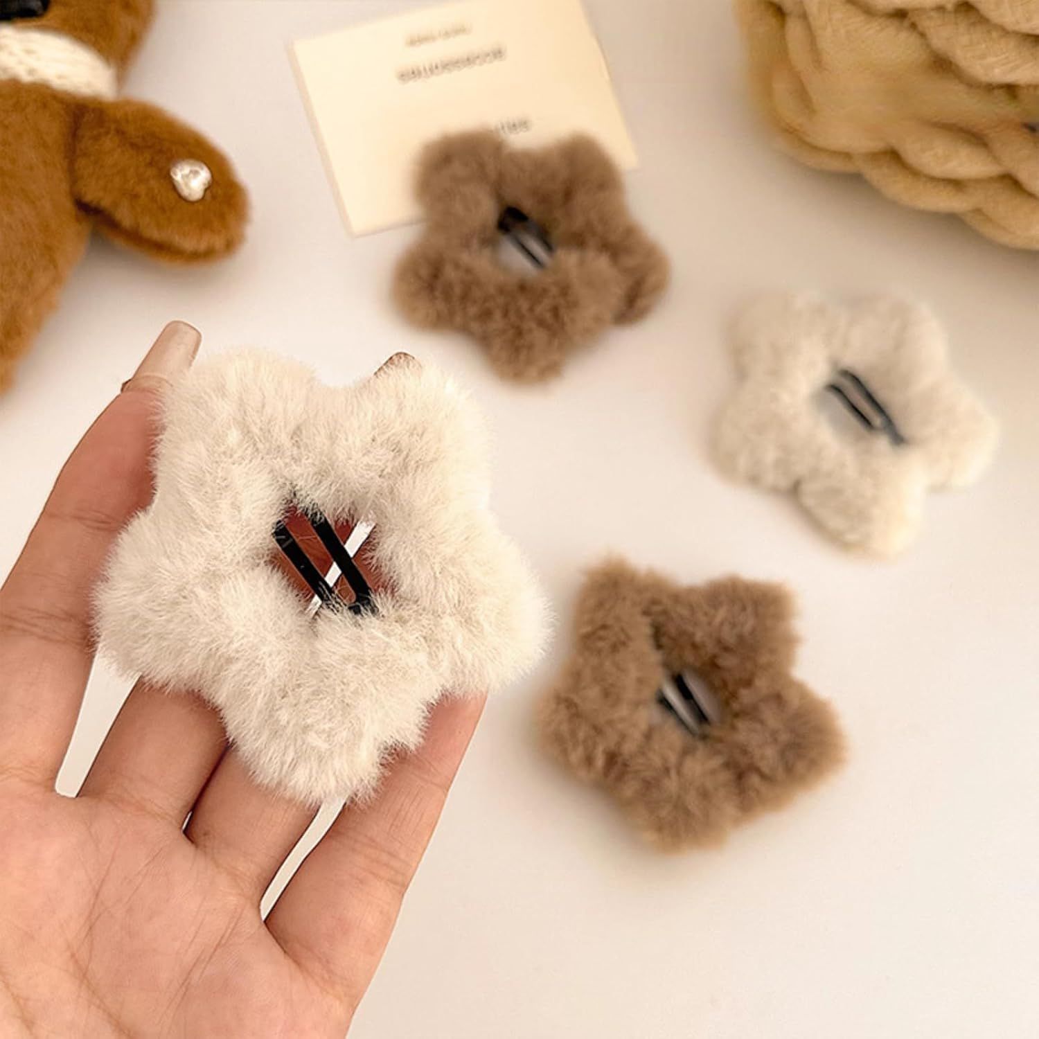 6 Pcs Plush Star Hair Clips for Women Girls, Winter Hair Accessories Fuzzy Hairpins for Bangs Side Hair Holders Mix