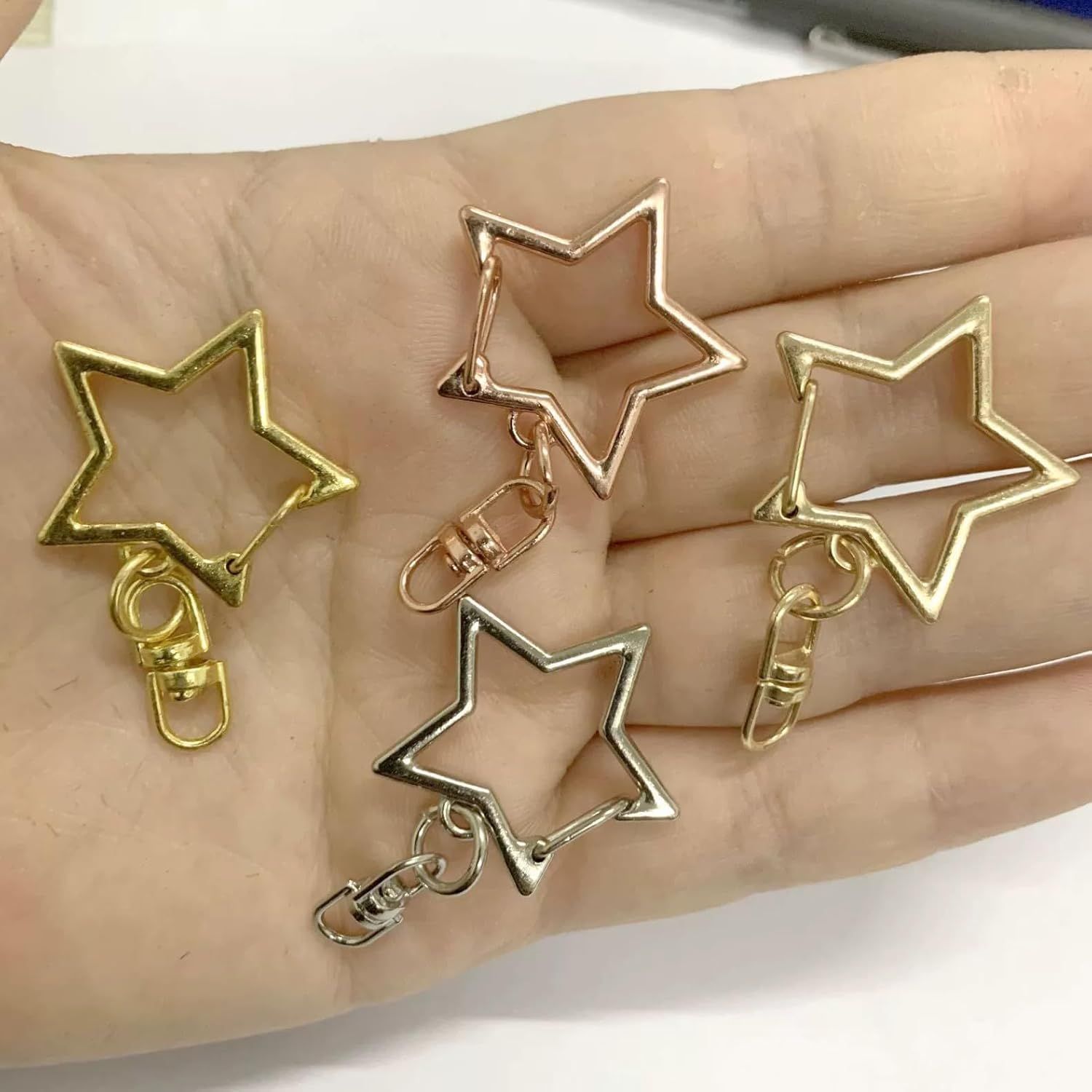 60PCS Star Shaped Keychain, 2 Colors, Metal Hanging Buckle, Spring Snap Hook with Open Jump Ring Connector