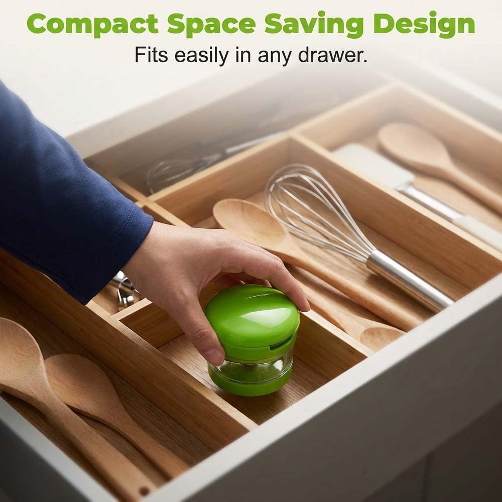 Mini Garlic Chopper and Press with Storage Container, Manual Garlic Mincer Crher Cutter, Premium Stainless Steel Blades, Handheld Compact Kitchen Gadget for Garlic, Ginger & Small Herbs 3PCS