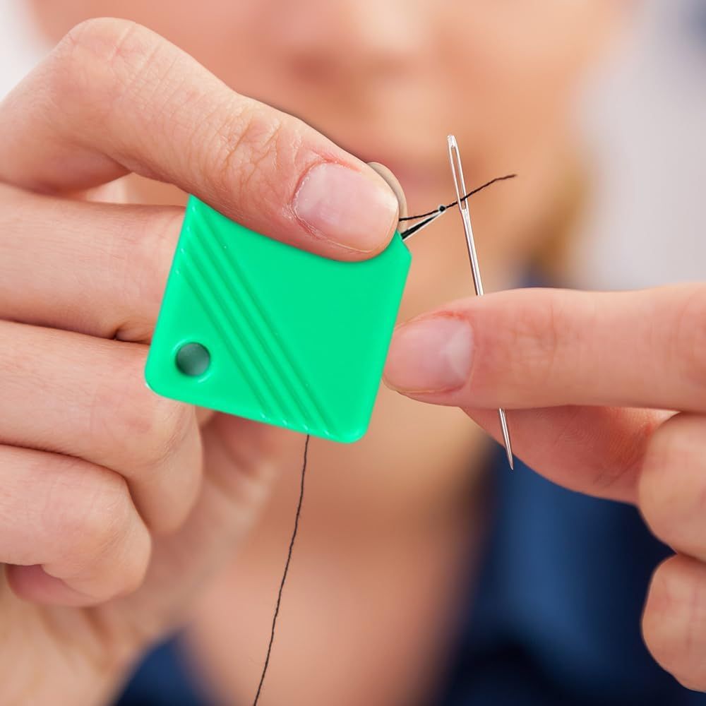 2025 Upgraded Needle Threaders, Sewing Machine Needle Threader, Needle Threaders for Hand Sewing, Embroidery Floss, Yarn, Quickly and Easily Threads Needles Tools Green
