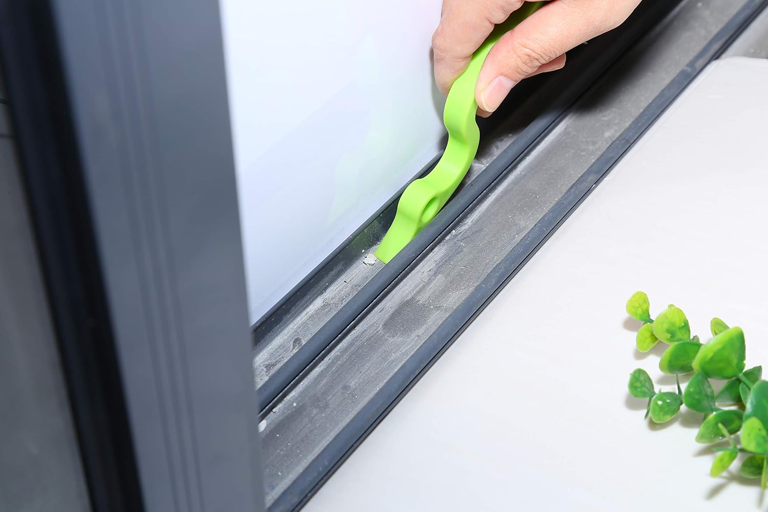 2pcs Hand-held Groove Gap Cleaning Tools Door Window Track Kitchen Cleaning Brushes Green