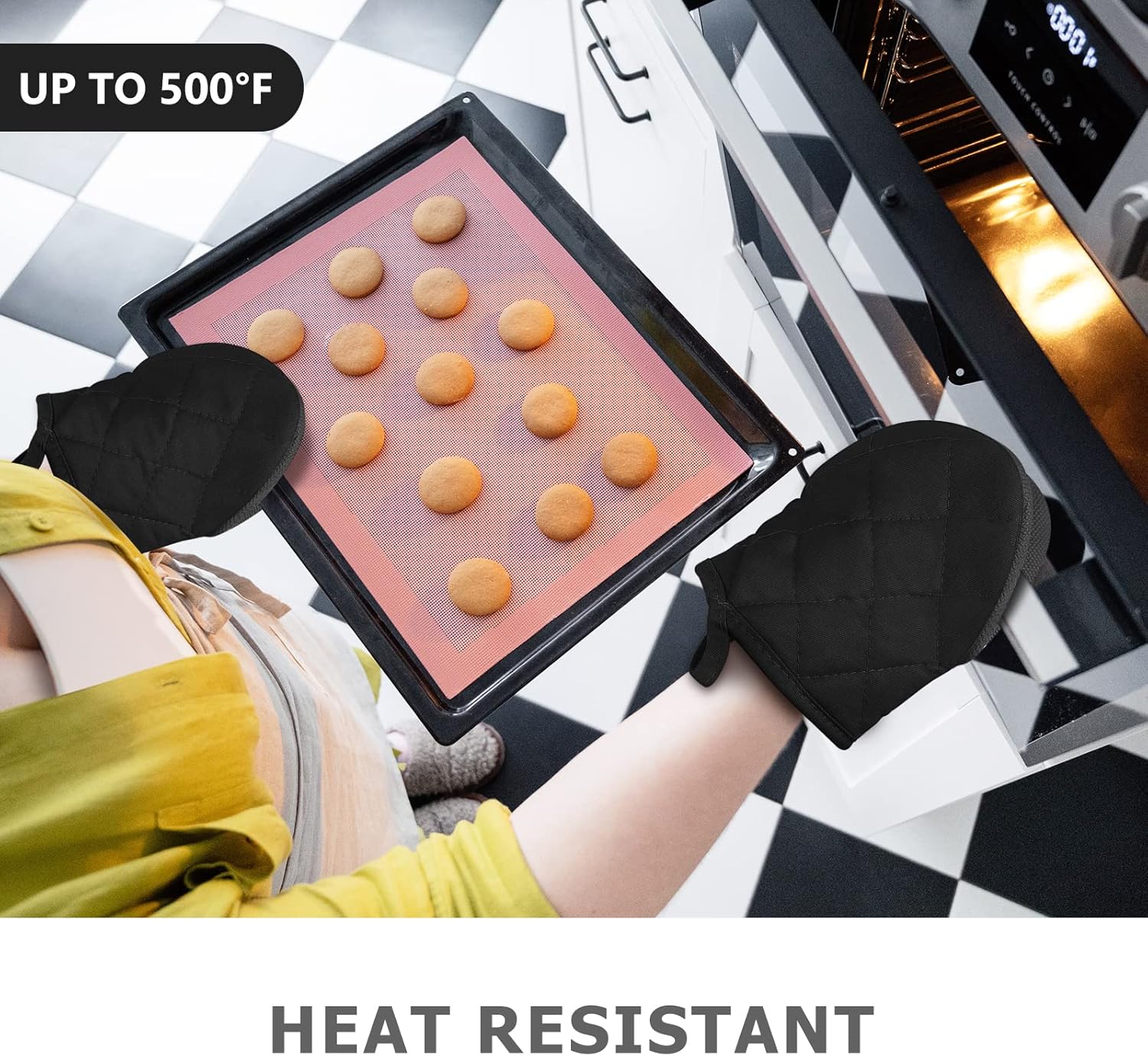 1 Pair Short Oven Mitts - Silicone Kitchen Oven Gloves High Heat Resistant 500℉, Mini Oven Mits with Non-Slip Grip Surfaces and Hanging Loop for BBQ, Baking, Cooking and Grilling Black