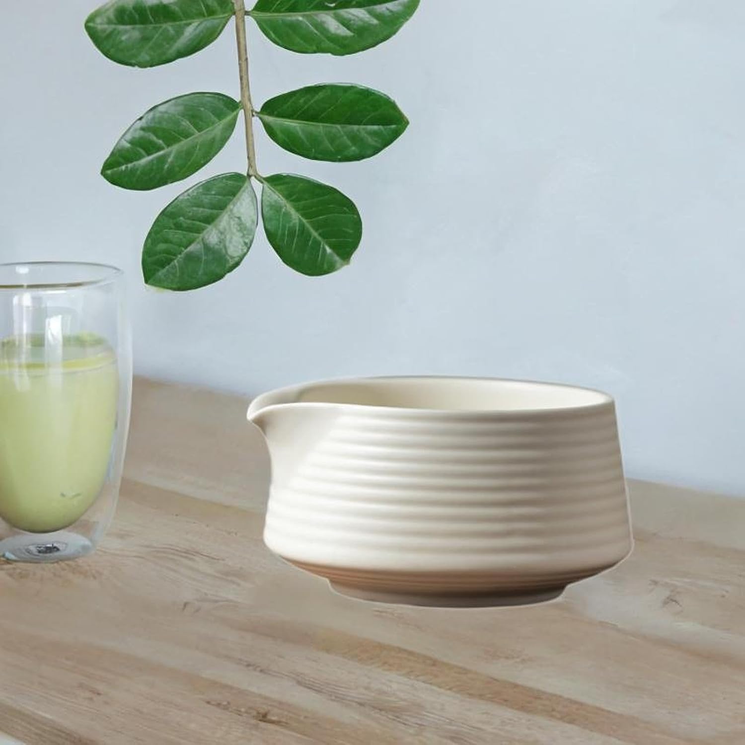 Japanese Matcha Bowl Handmade Matcha Ceremony Matcha Cup with Spout for Restaurant, White