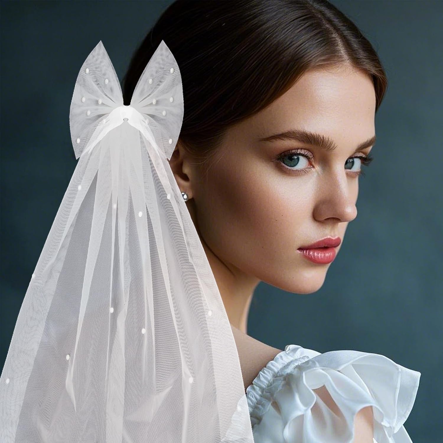 Bride Accessories Hair Bow Pearl Wedding Veil with Barrette Bachelorette Party