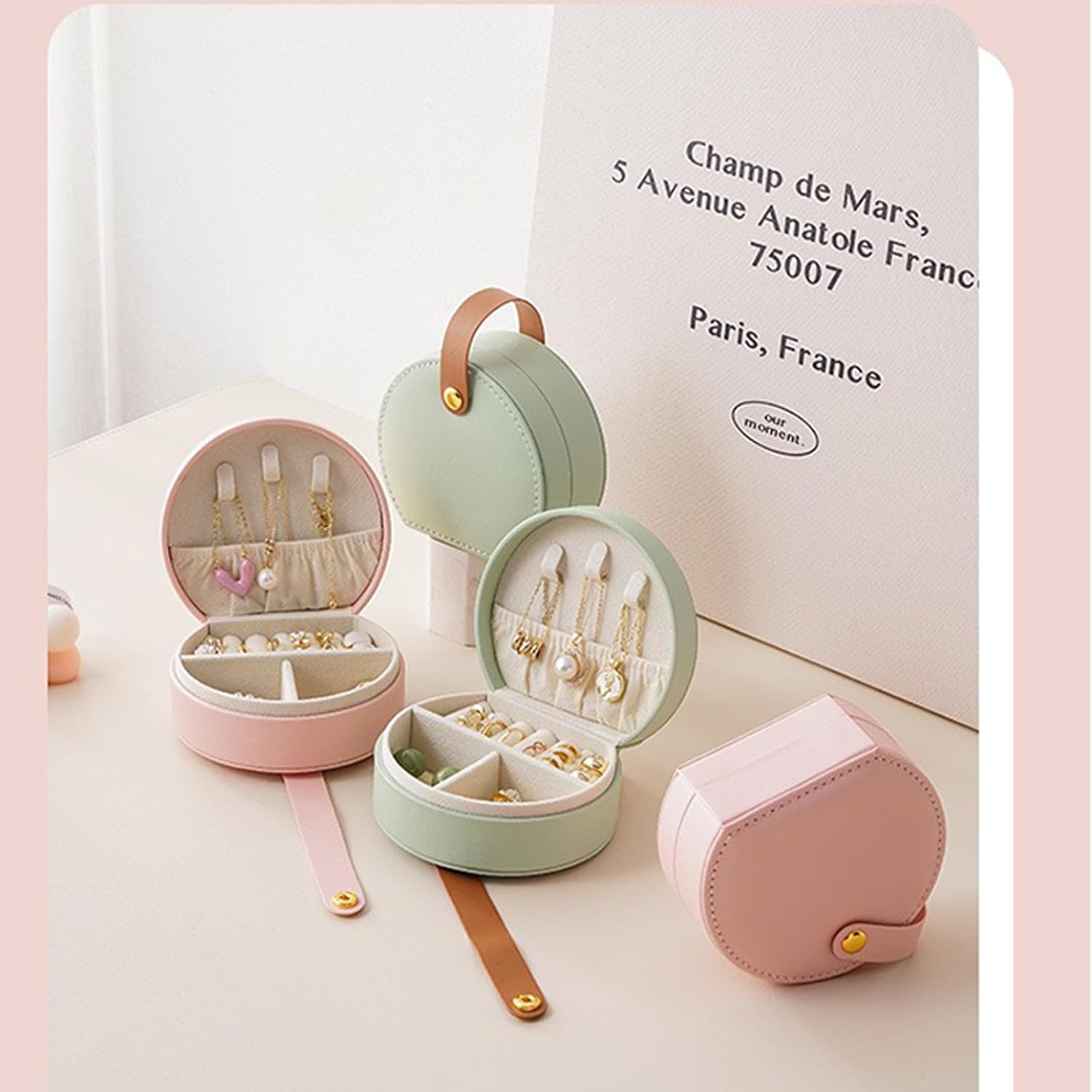 Mini Jewelry Travel Case Small Jewelry Box, Portable PU Leather Jewelry Organizer, Jewellery Storage Holder for Rings Earrings Necklace Organizer, Boxes Gifts for Girls Women Pink