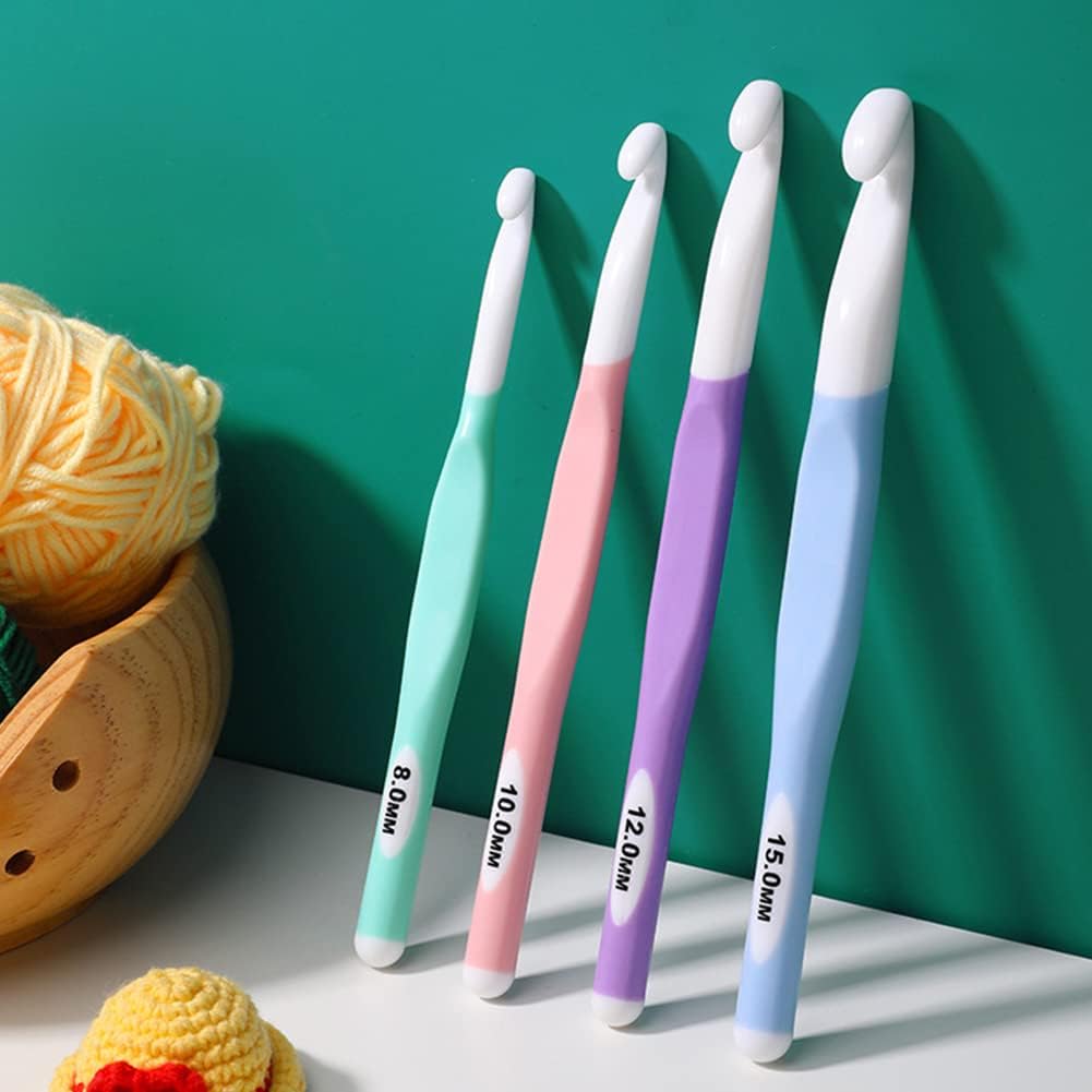 Large Sizes Crochet Hooks 4 pcs Long Crochet Needles 8mm 10mm 12mm 15mm Rubber Handle Crochet Hook Set DIY Yarn Weaving Tools for Knitting Blankets, Shawl and Carpet
