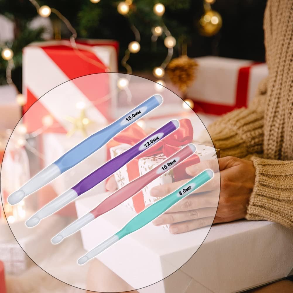 Large Sizes Crochet Hooks 4 pcs Long Crochet Needles 8mm 10mm 12mm 15mm Rubber Handle Crochet Hook Set DIY Yarn Weaving Tools for Knitting Blankets, Shawl and Carpet