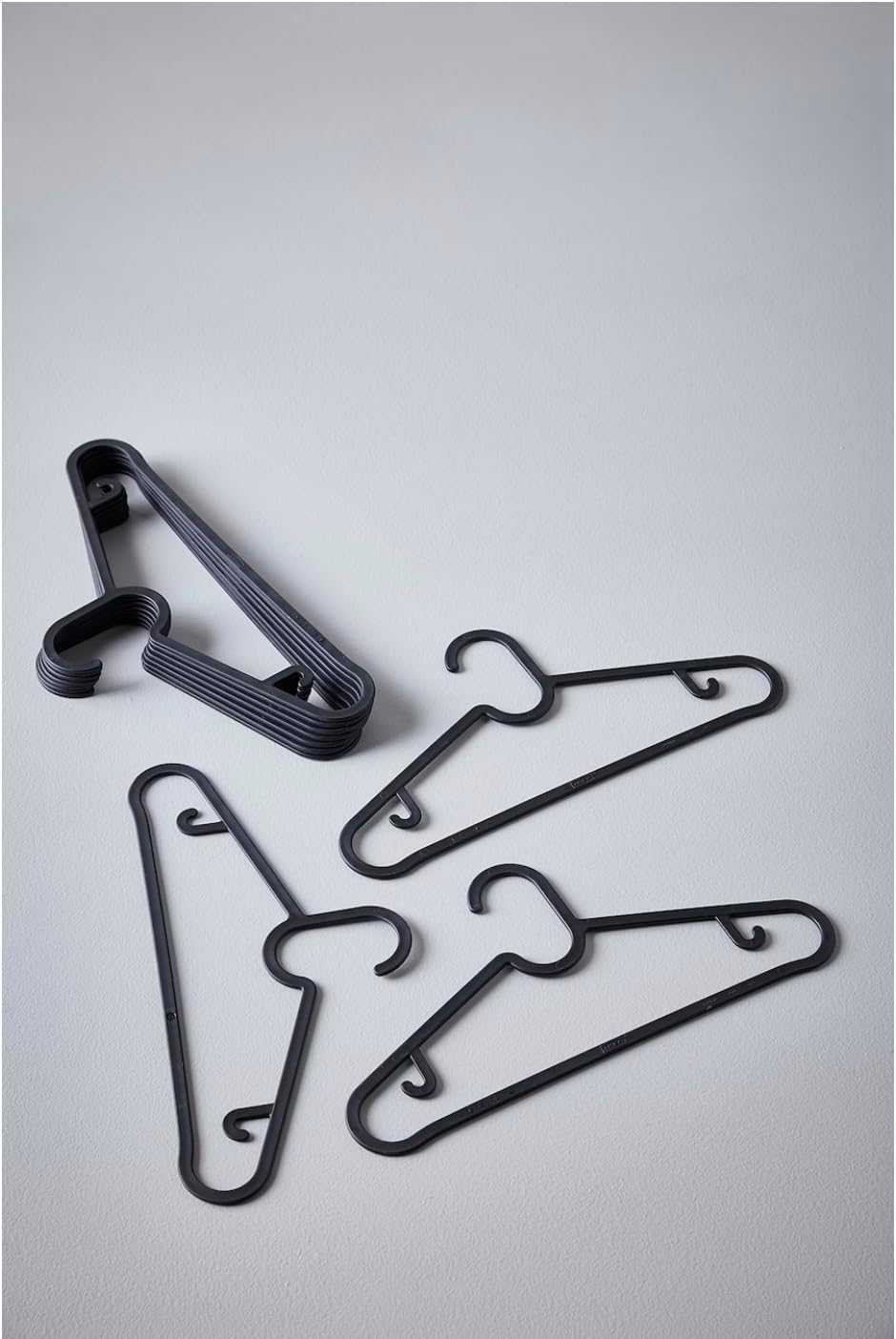 Hangers Flexible Sturdy Black 20 Pack